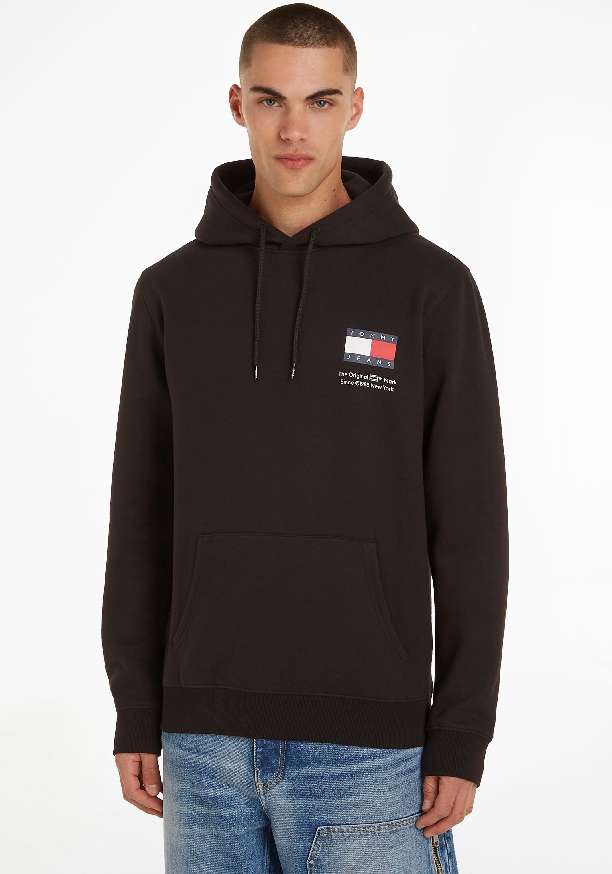 Kapuzensweatshirt »TJM REG ESSENTIAL FLAG HOOD EXT«, hoher Tragekomfort