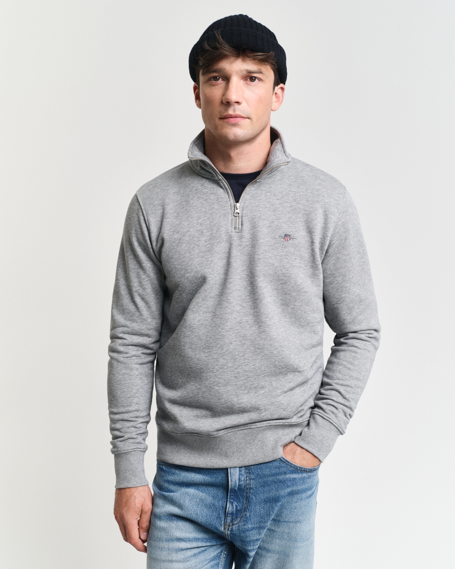 Gant Sweatshirt »REG SHIELD HALF ZIP SWEAT«, mit Logostickerei auf der Brust