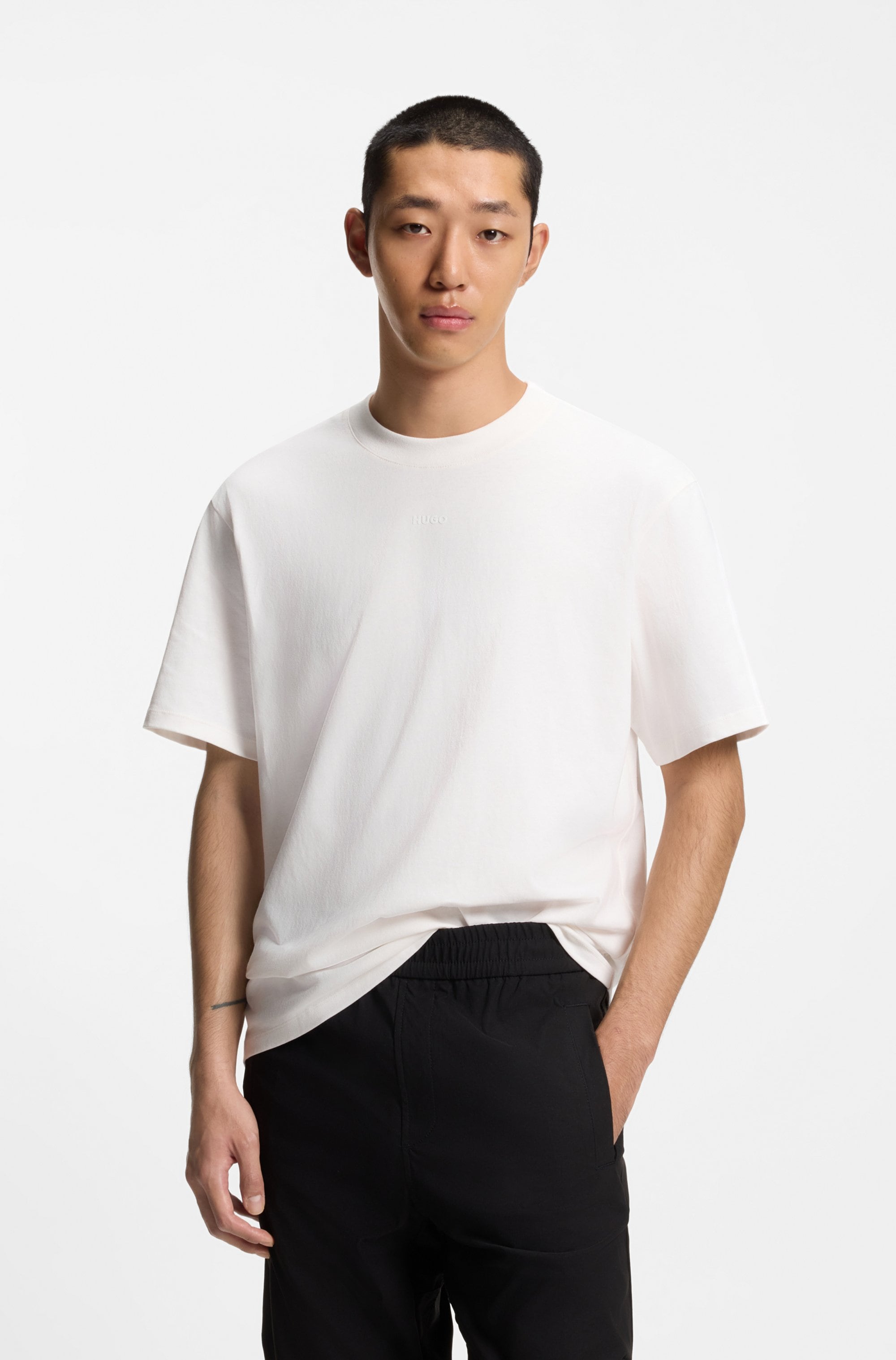 HUGO T-Shirt Rundhalsausschnitt, Relaxed Fit, Logo-Print