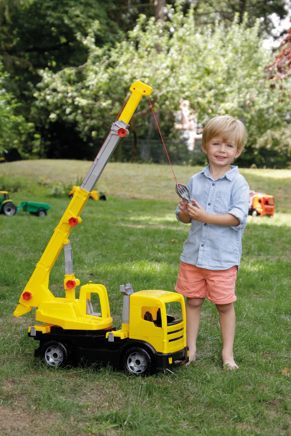 Lena® Spielzeug-Krankenwagen »Giga Trucks, | online Europe Made in gelb-schwarz«, OTTO