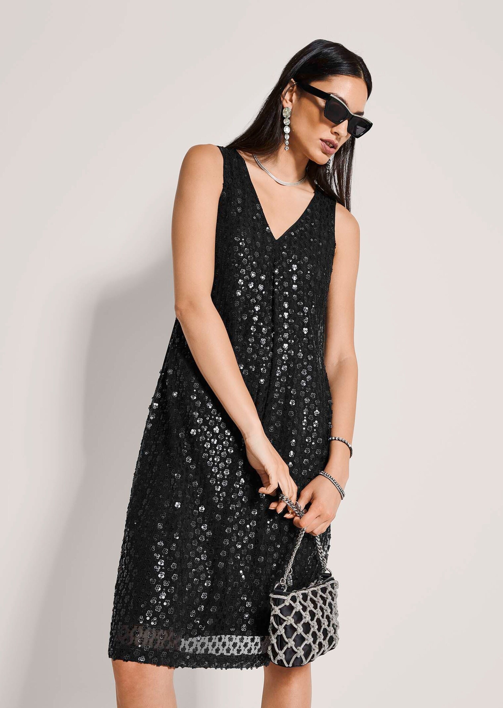 MADELEINE Sommerkleid »Paillettenkleid Partykleid mit V-Ausschnitt«