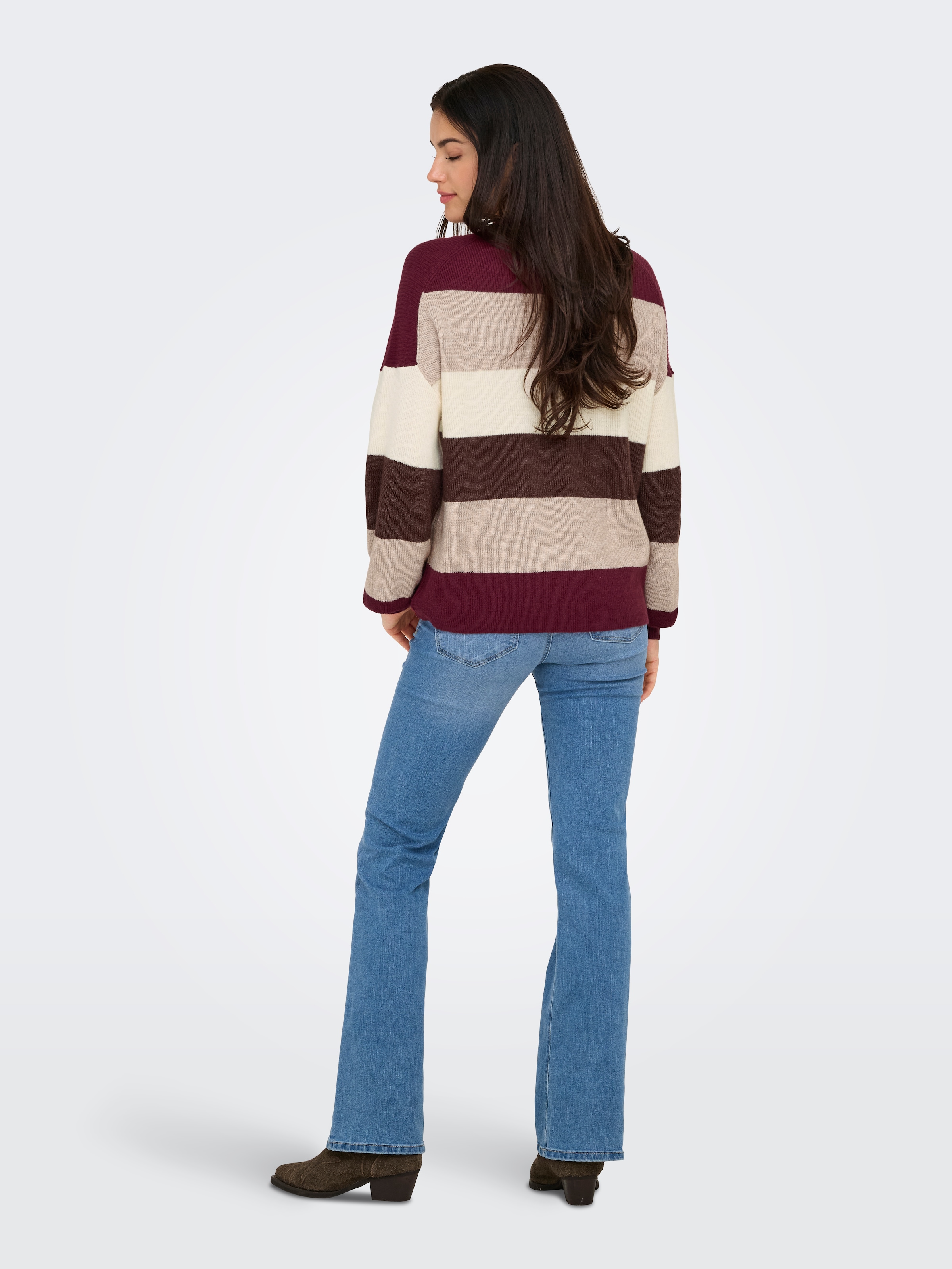 ONLY Strickpullover »ONLATIA L/S STRIPE PULLOVER KNT NOOS«, mit dem auffälligen Streifenmuster