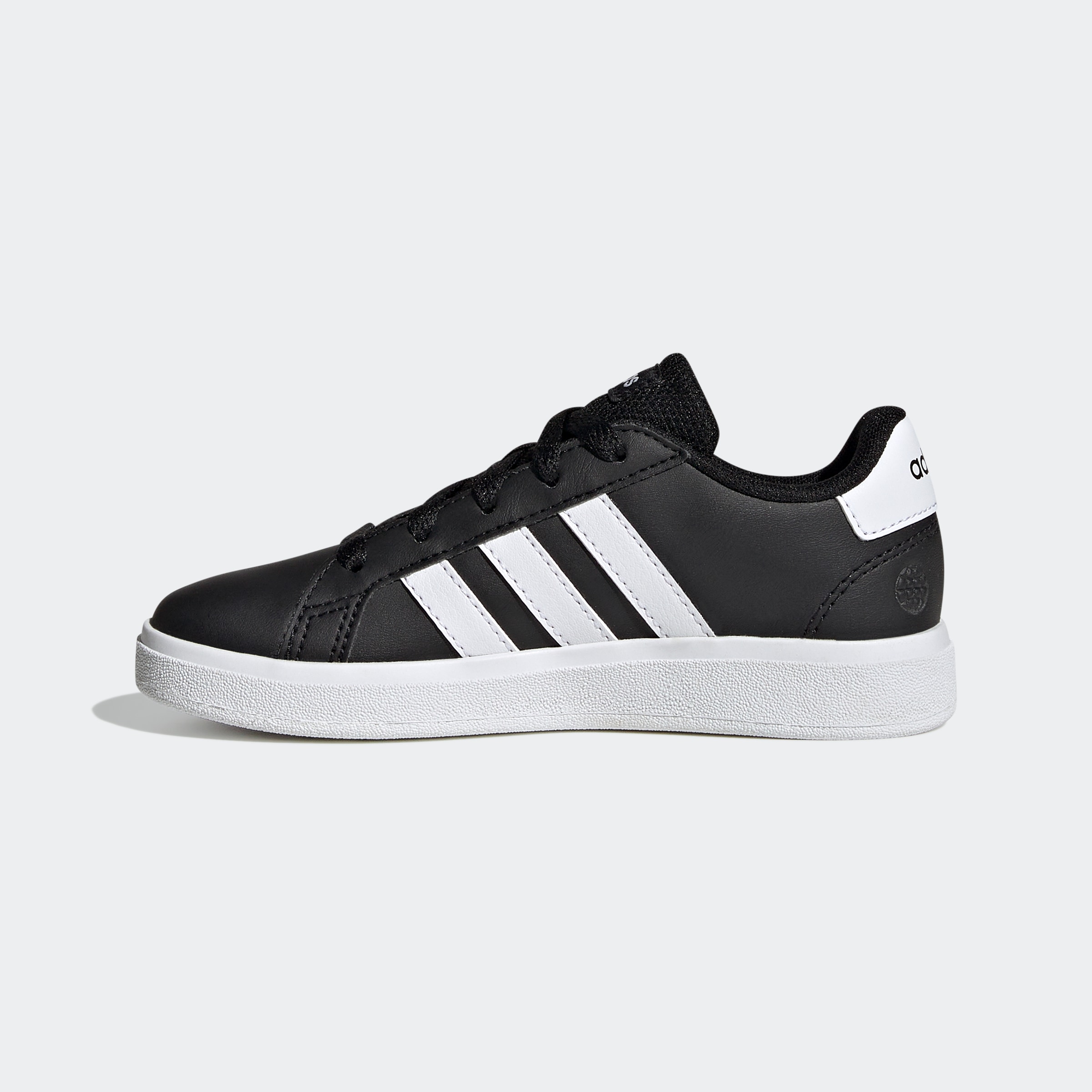 adidas Sportswear Sneaker »GRAND COURT LIFESTYLE TENNIS LACE-UP«, Design auf den Spuren des adidas Superstar