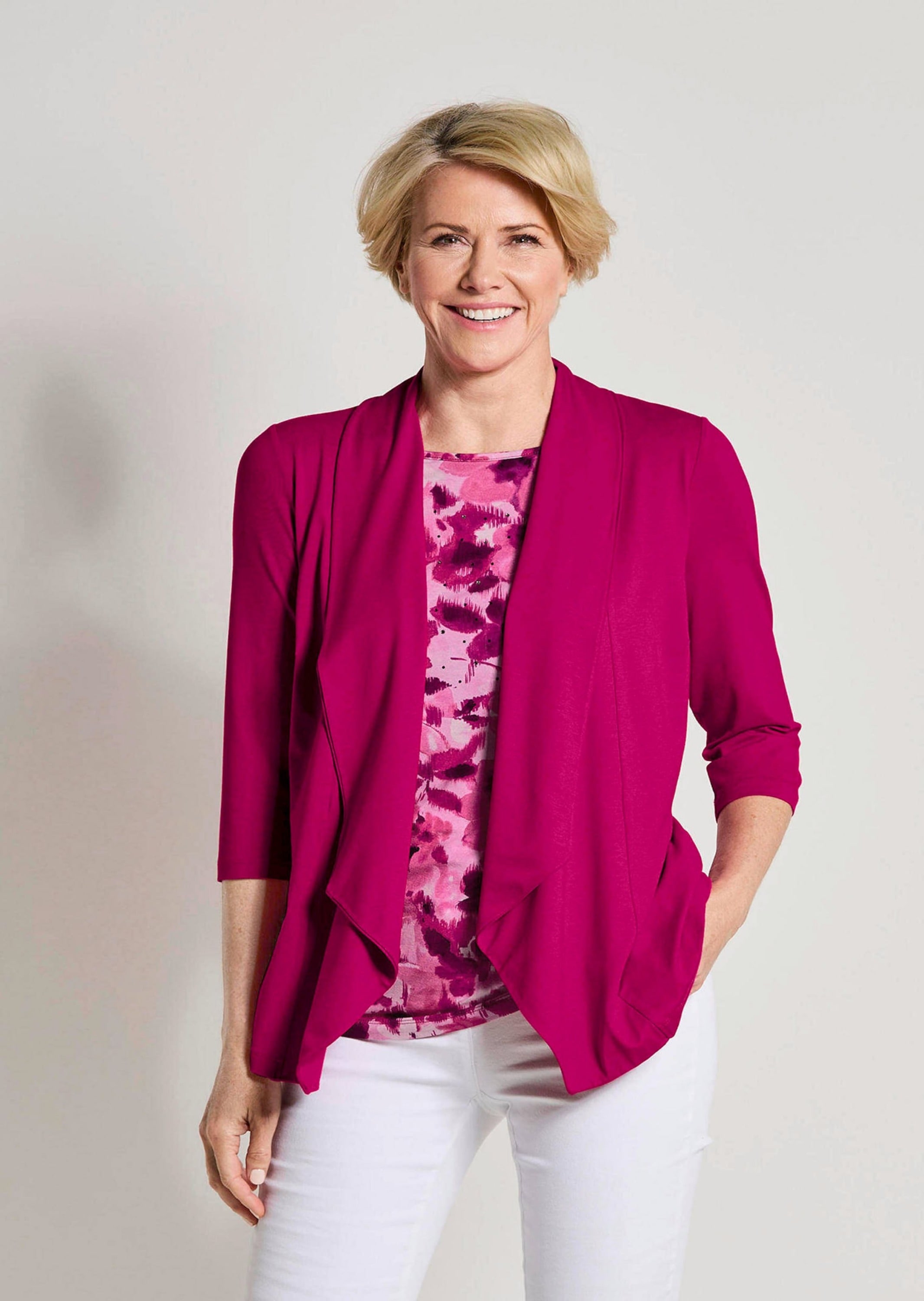 GOLDNER Langarmshirt »Kurzgröße Viskoseshirt in Twinset-Optik« Ton in Ton Hotfixe am Druck