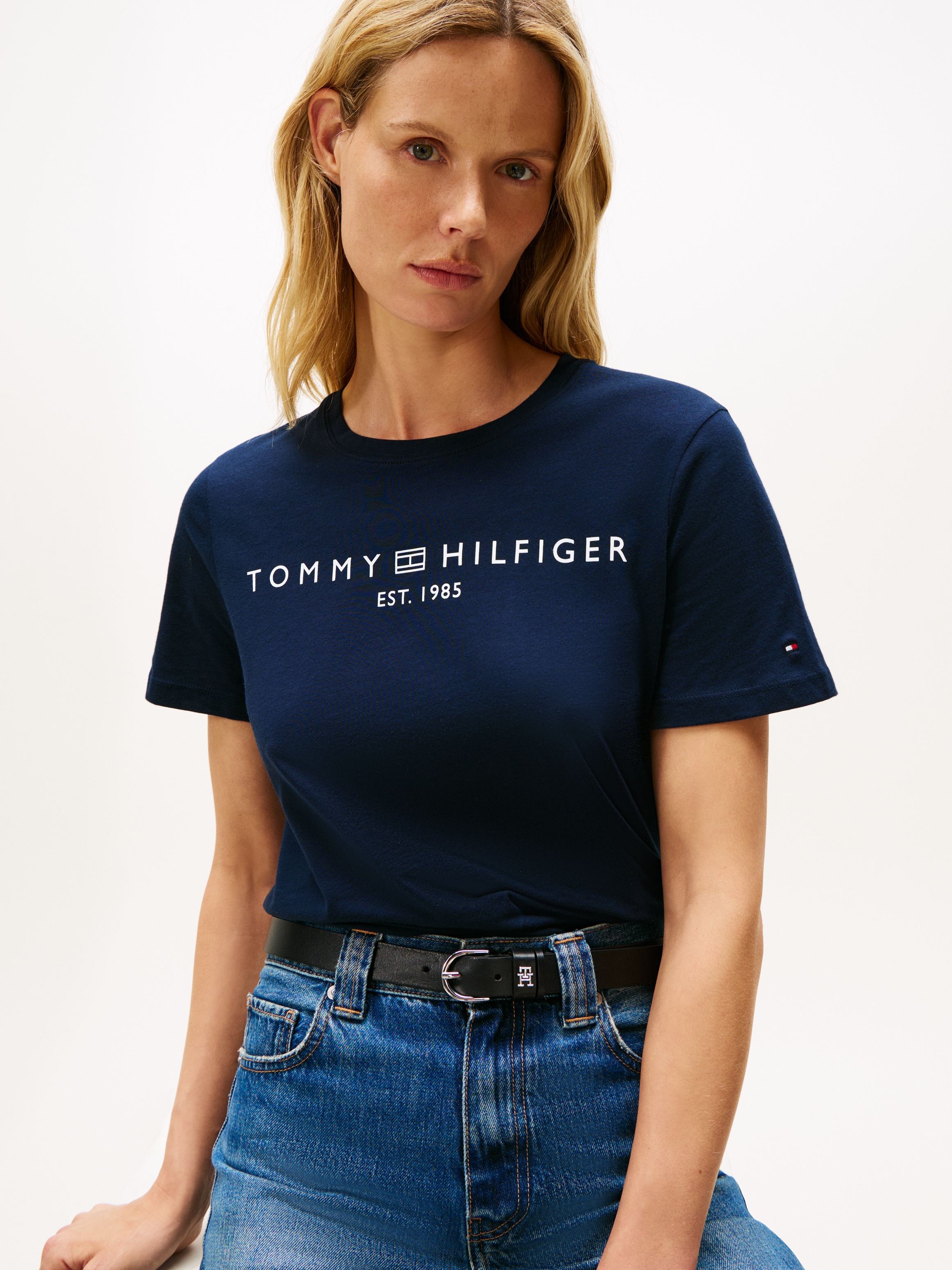 Tommy Hilfiger T-Shirt »REG CORP LOGO C-NK mit Logoschriftzug und Stickerei«, meliert, casual, regular fit, Baumwolle, Rundhals
