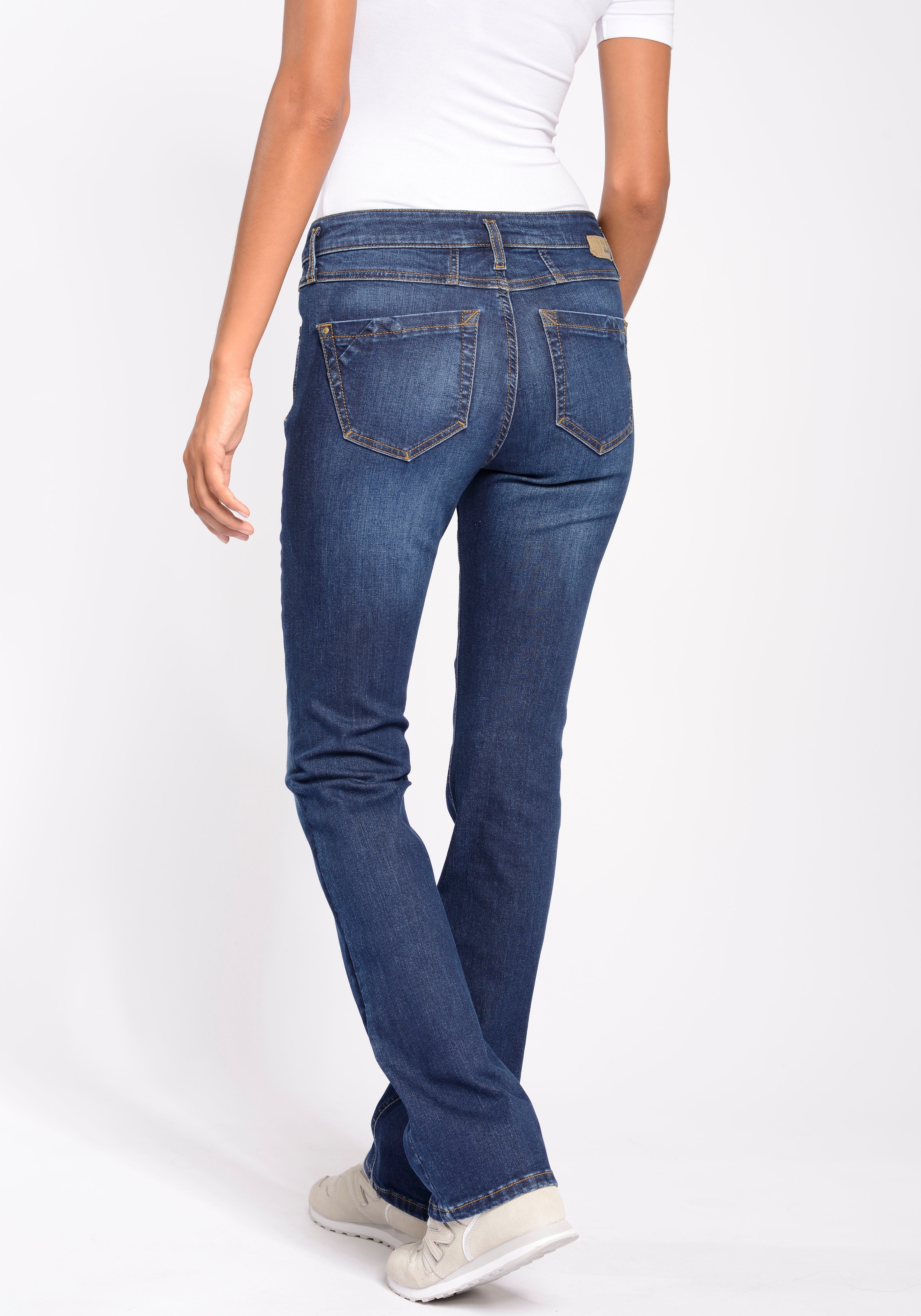 GANG Bootcut-Jeans »94ELISA LIGHT BOOTCUT«, aus der ECO LINE mit Bio-Baumwolle und Stretch