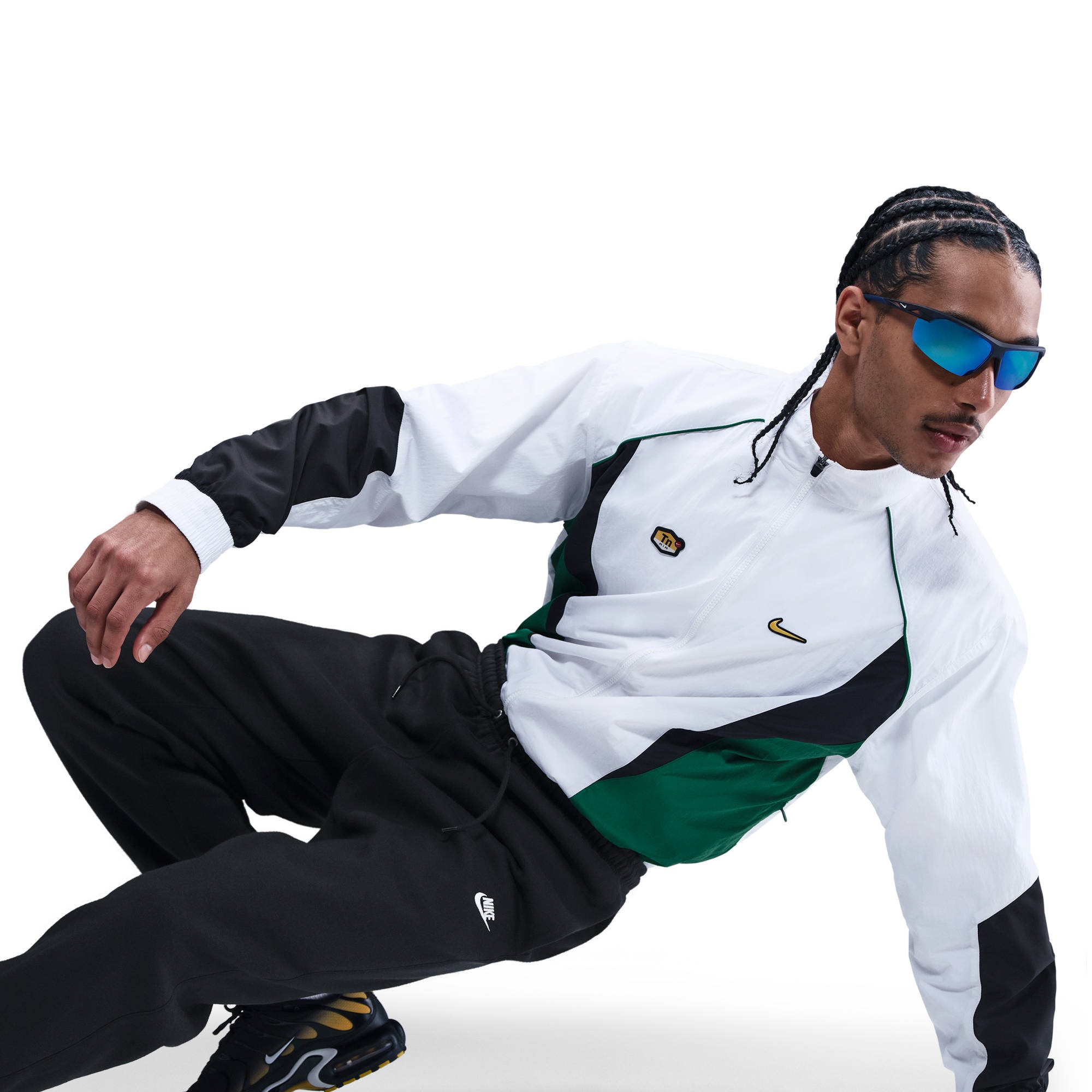 Nike Sportswear Sporthose »M NK CLUB BB CUFF PANT«  mit angerautem Fleece innen, mit seitlichen Taschen
