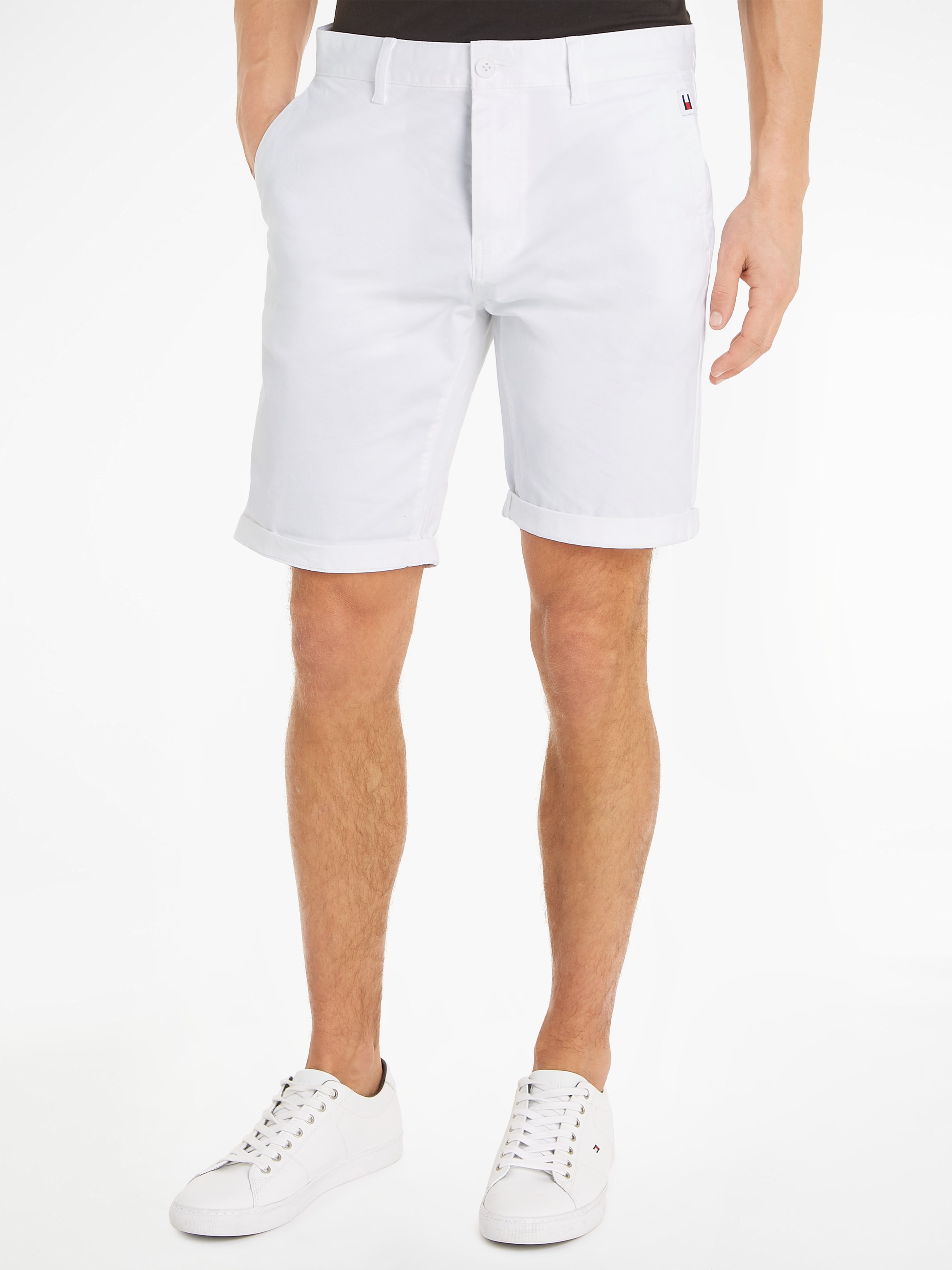 Chinoshorts »TJM SCANTON SHORT«, Markenstickerei