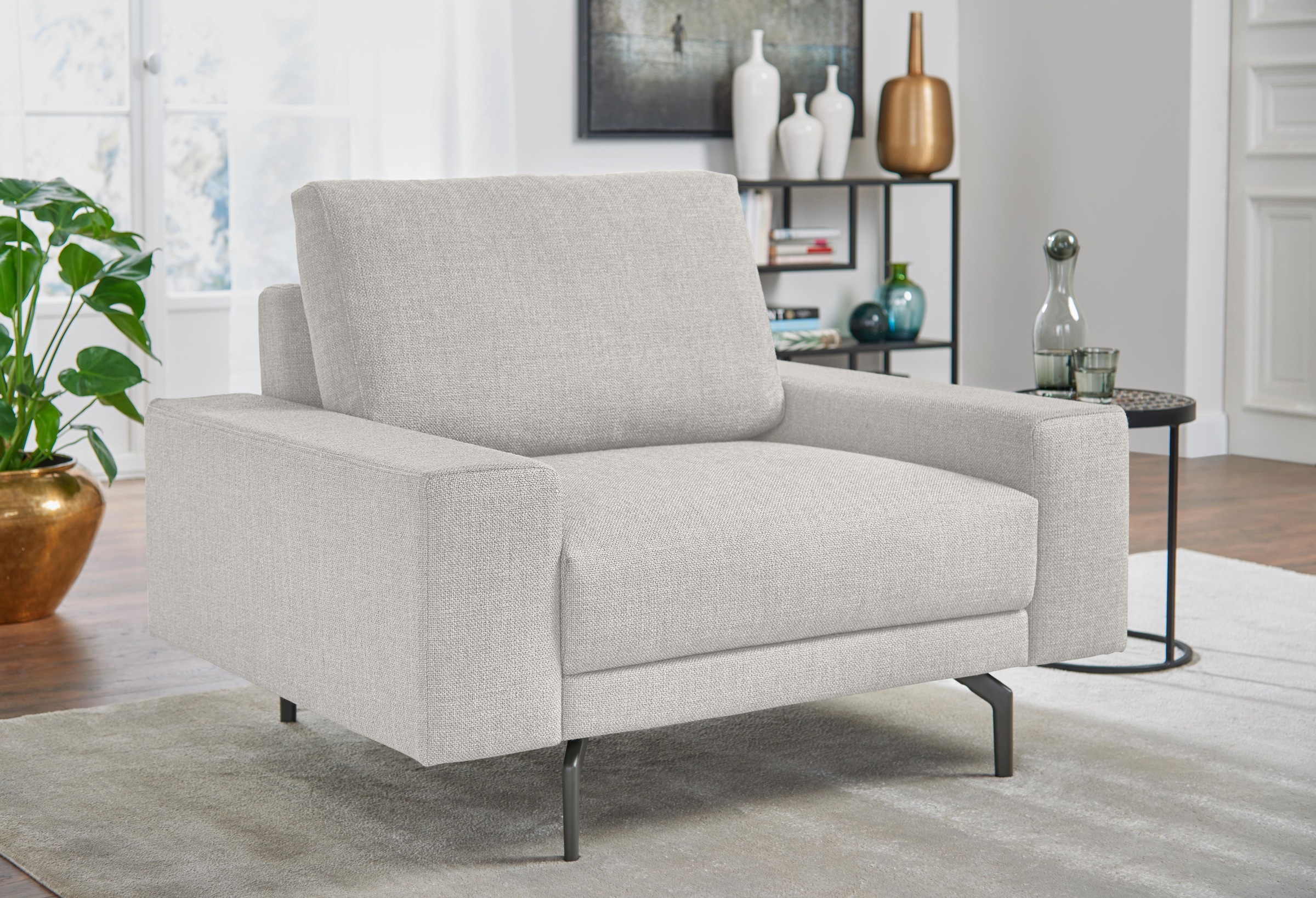 hülsta sofa Sessel »hs.450«, Armlehne breit niedrig, Alugussfüße in umbragrau, Breite 120 cm