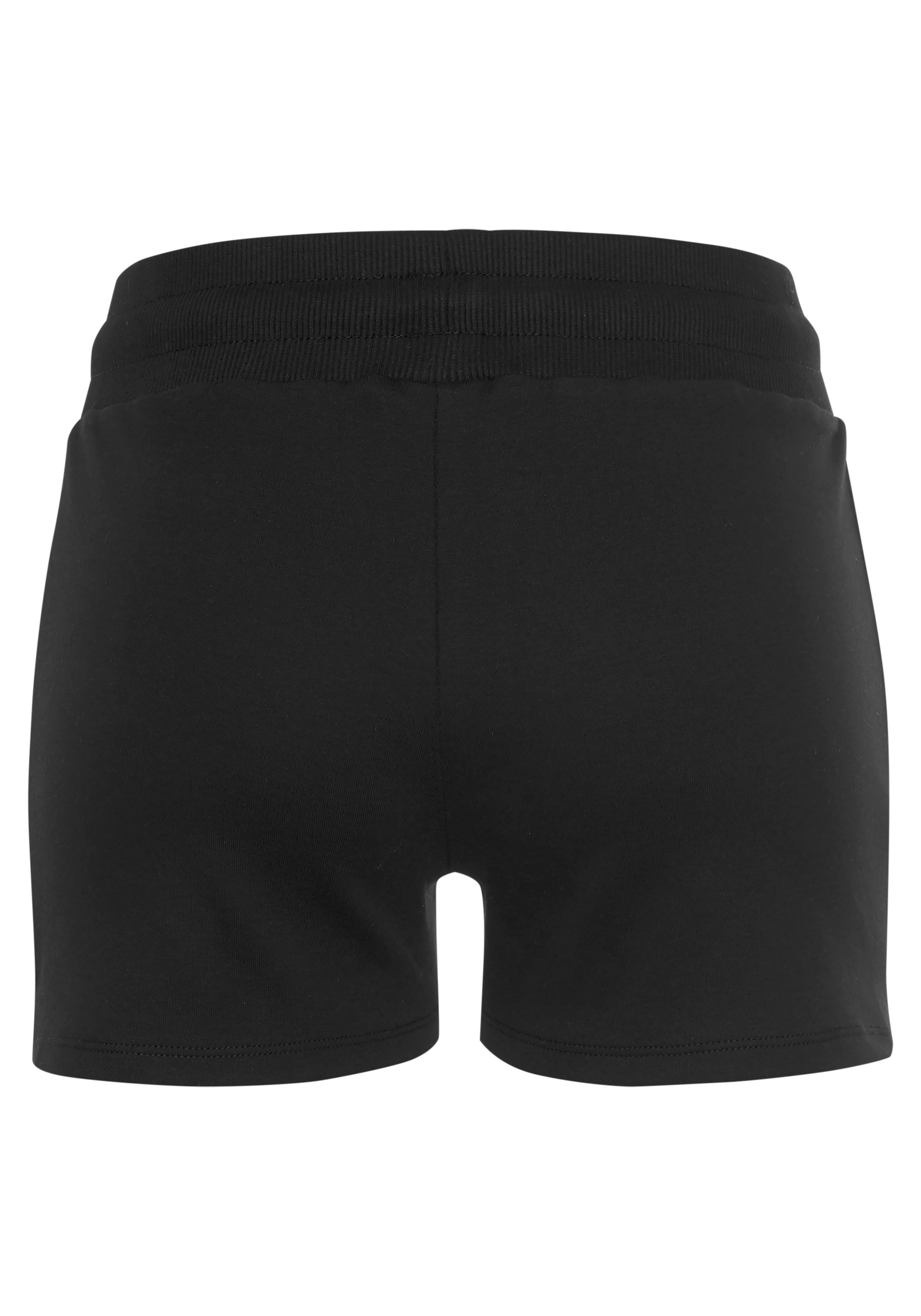 LASCANA ACTIVE Shorts »-Kurze Hose«, mit kleinen Seitenschlitzen