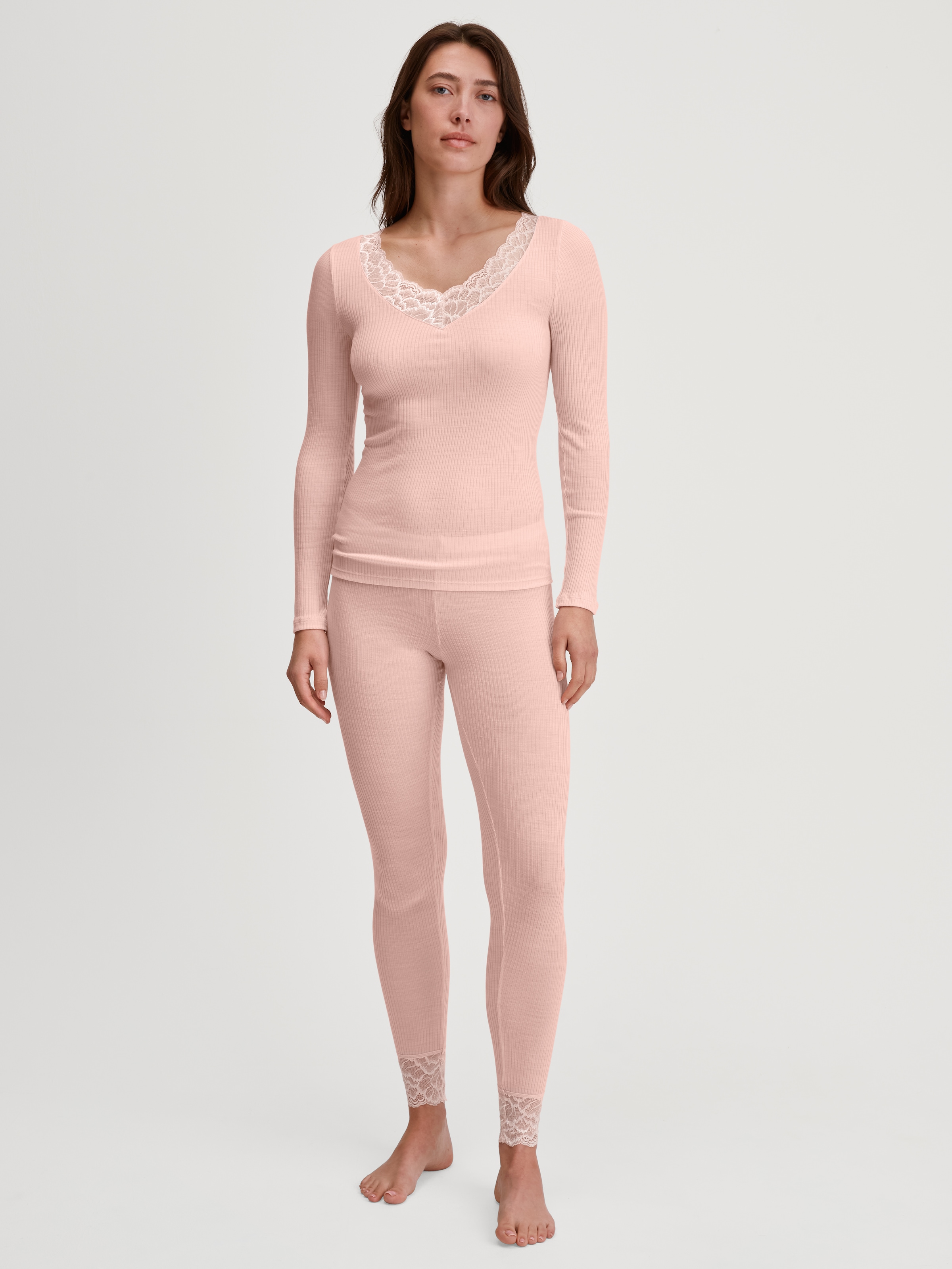 CALIDA Achseltop, zarte Spitzen-Details, wärmend, weich, leichter Glanz