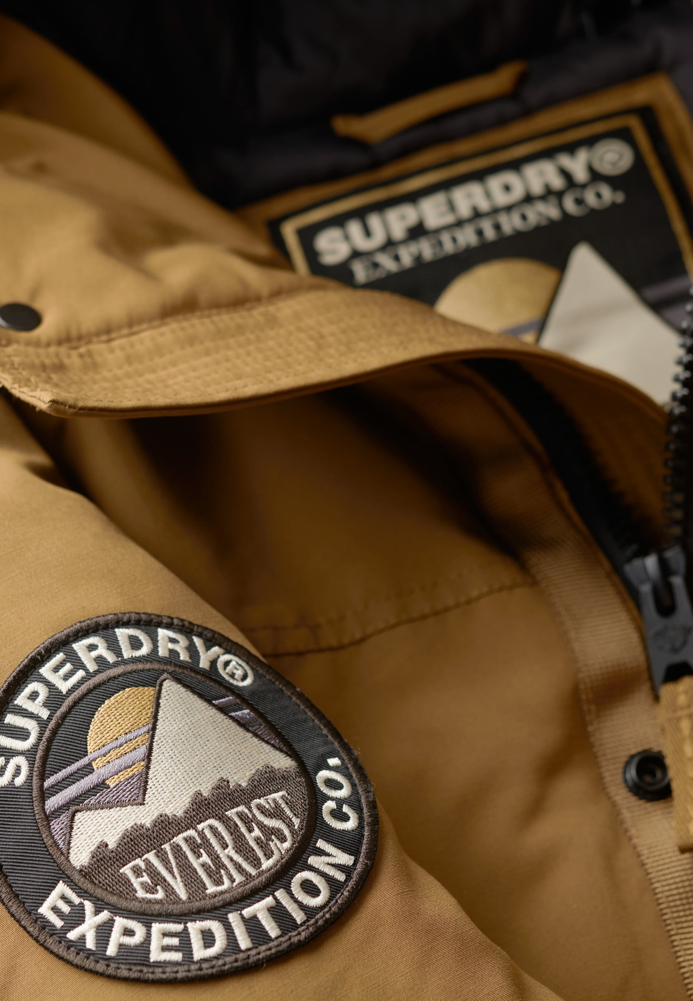 Superdry Parka »EVEREST FAUX FUR PARKA JACKET« mit Kapuze Kunstfaser, loose fit