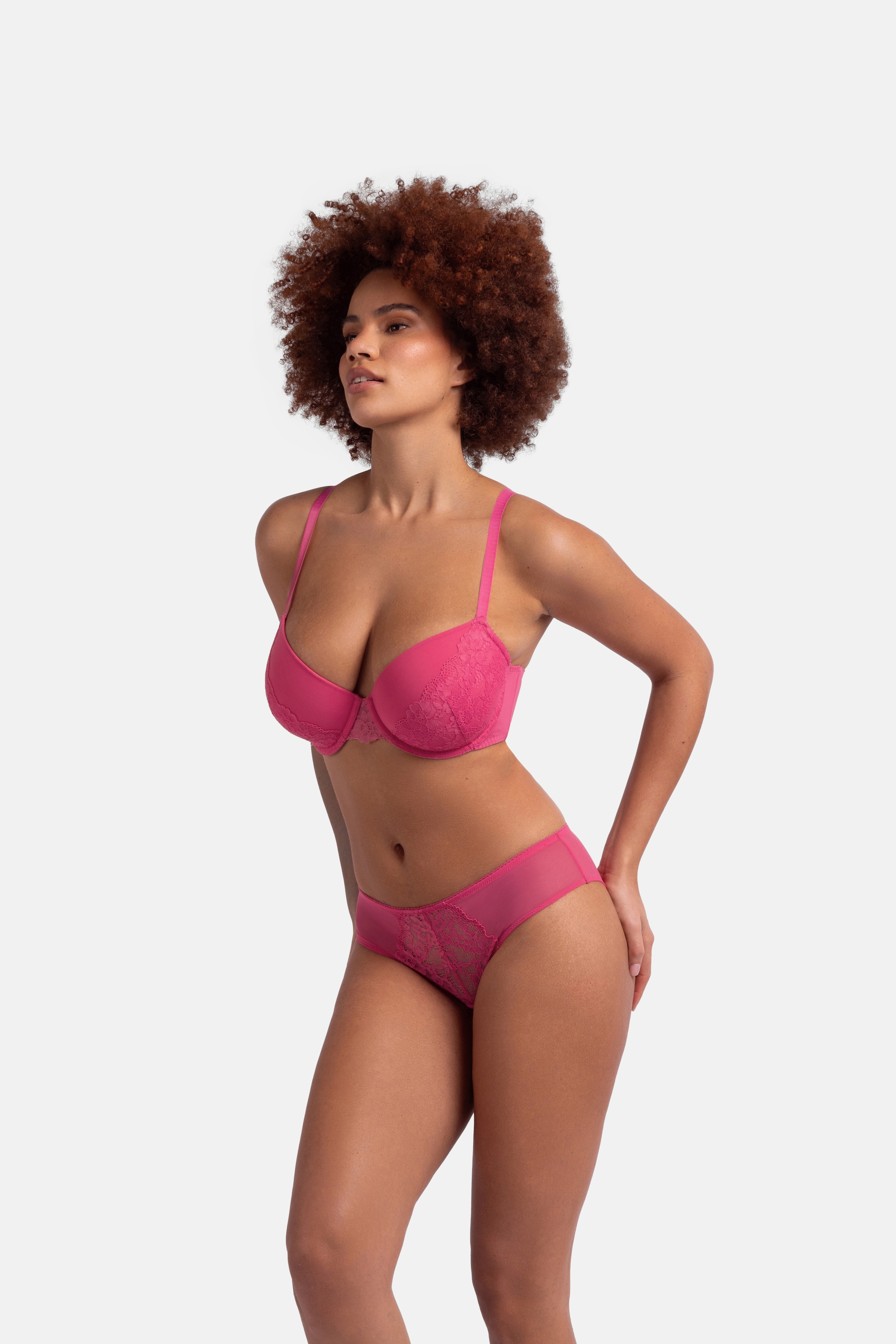 Dorina Hipster »NORISSA«, (2er Pack), Florale Spitzendetails