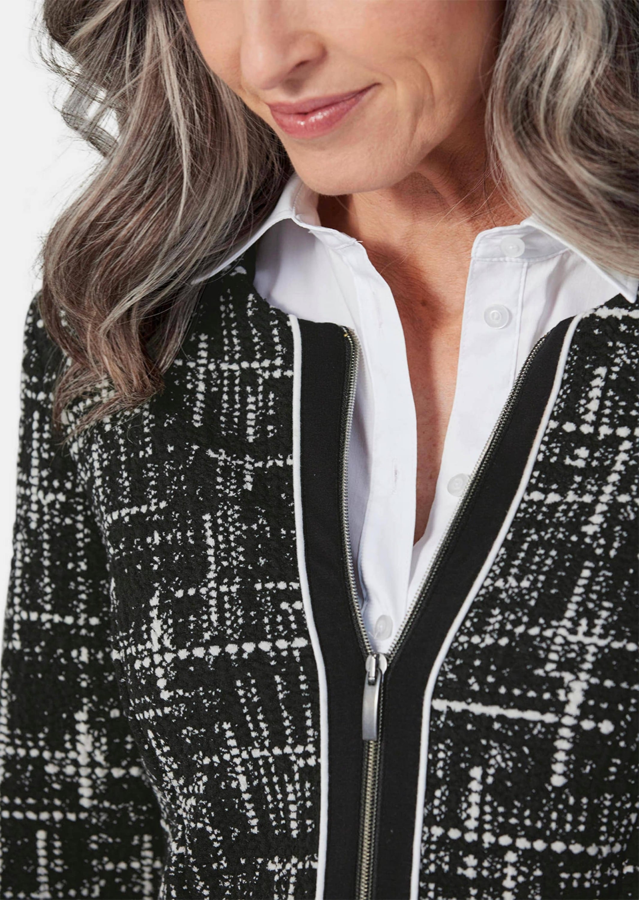 GOLDNER Kurzjacke »Kurzgröße Leichte Jacke in Jersey Jacquard«