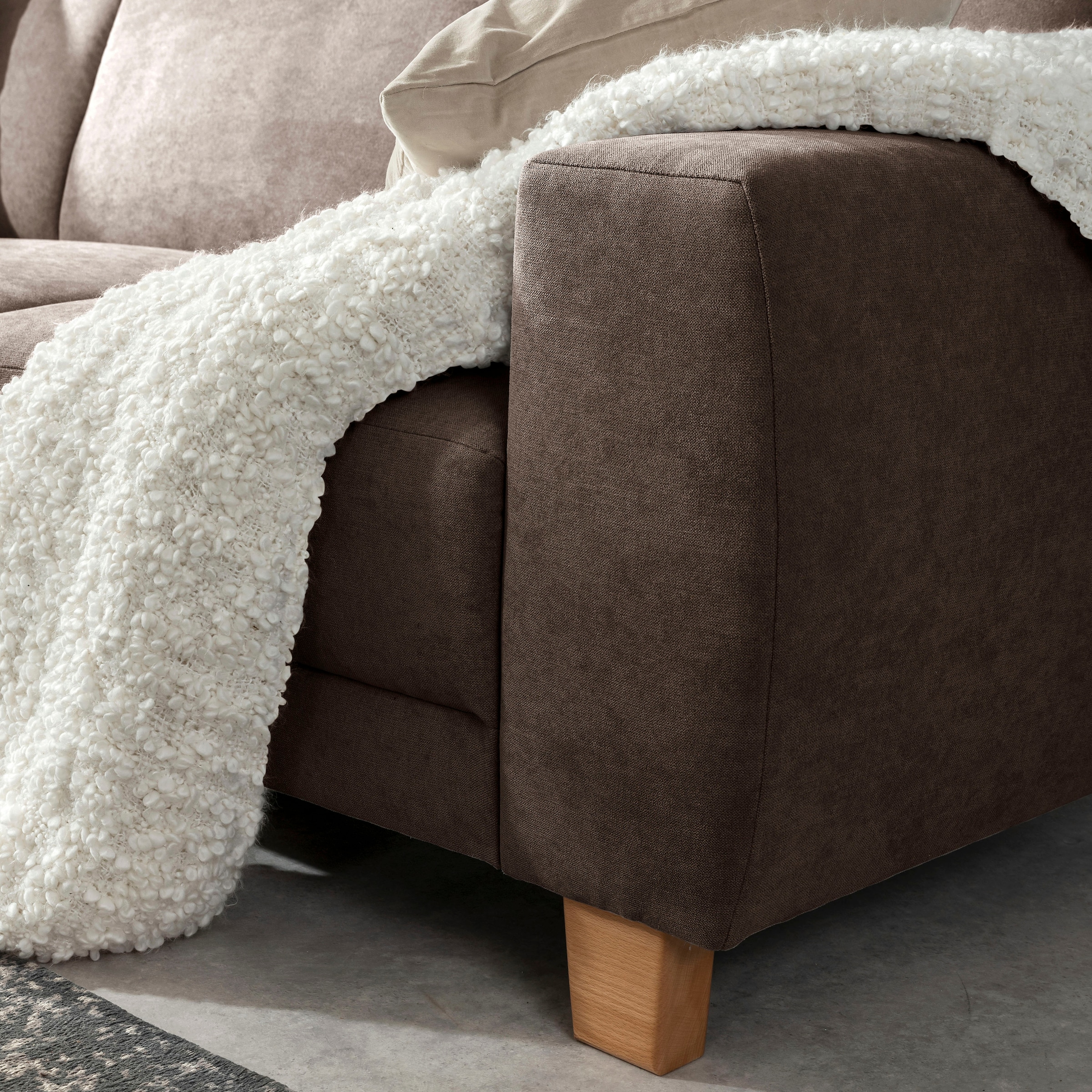 Max Winzer® Ecksofa »Blackpool modern, mittlere Sitzhärte mit hochwertiger Schaumpolsterung«, Lounge-Charakter durch niedrigen, leicht gewölbten Rücken