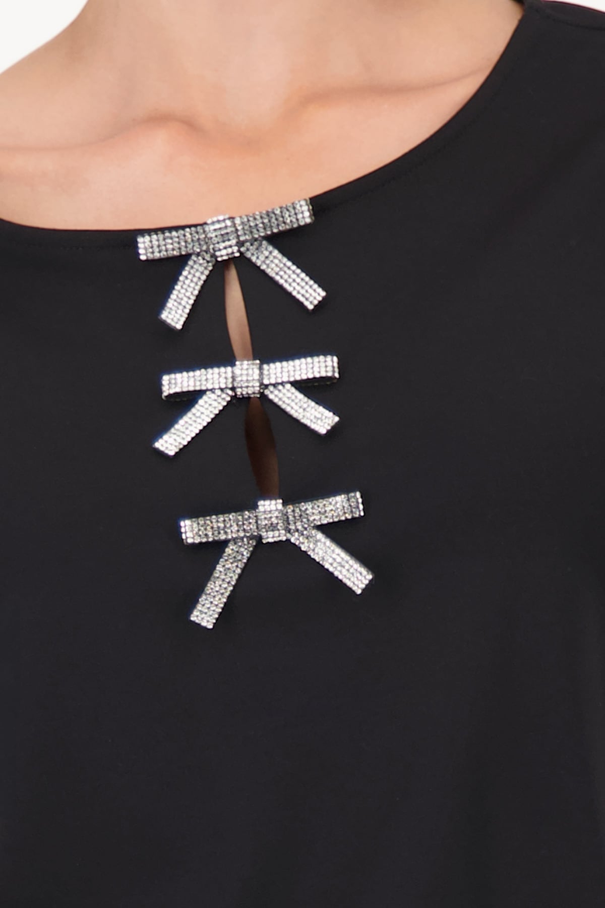 Monari Sweatshirt »Sweatshirt Schleifen«, Regular fit mit Schleifenverzierung
