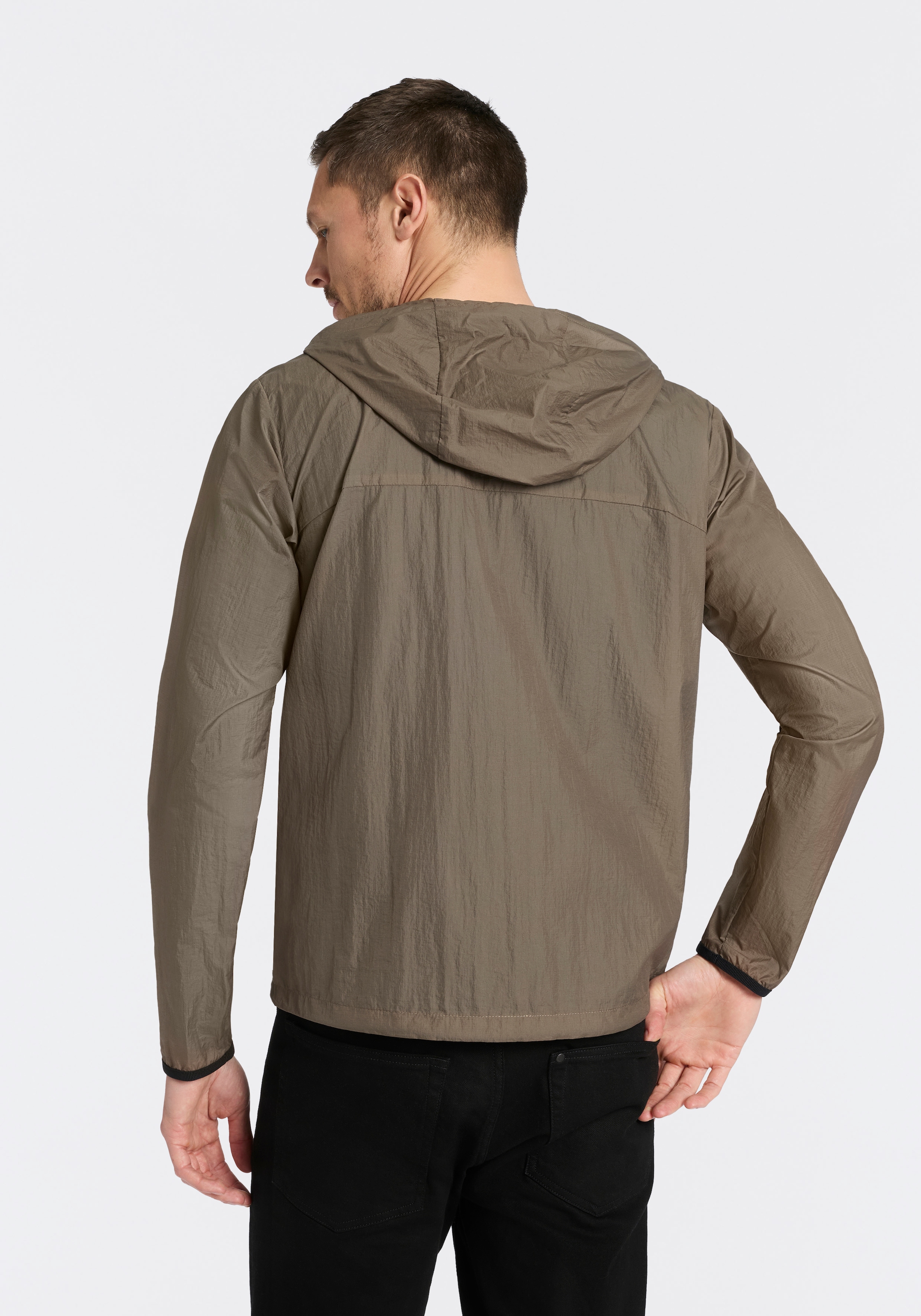 BOSS GREEN Windbreaker »Airynix JT« mit Kapuze sommerliche Qualität, Regular Fit, Kapuze