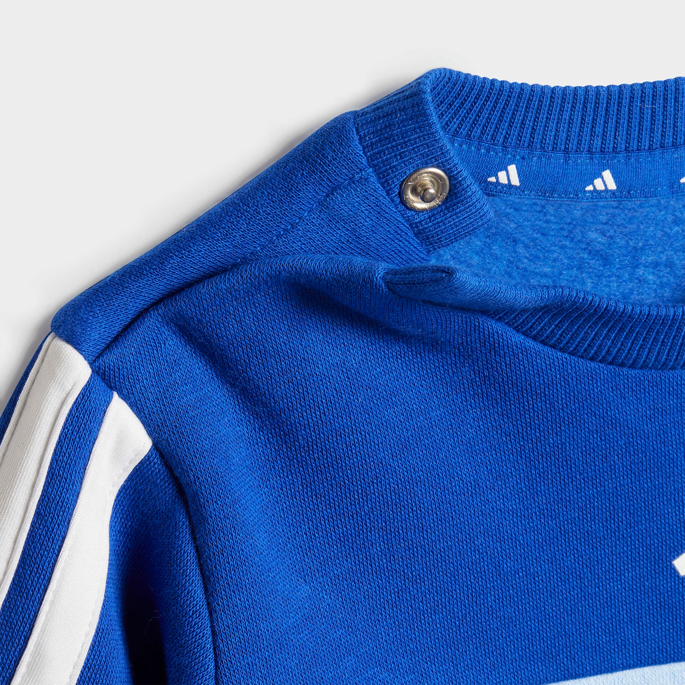 adidas Sportswear Trainingsanzug »SEASONAL ESSENTIALS TIBERIO 3-STREIFEN KIDS SET« 2