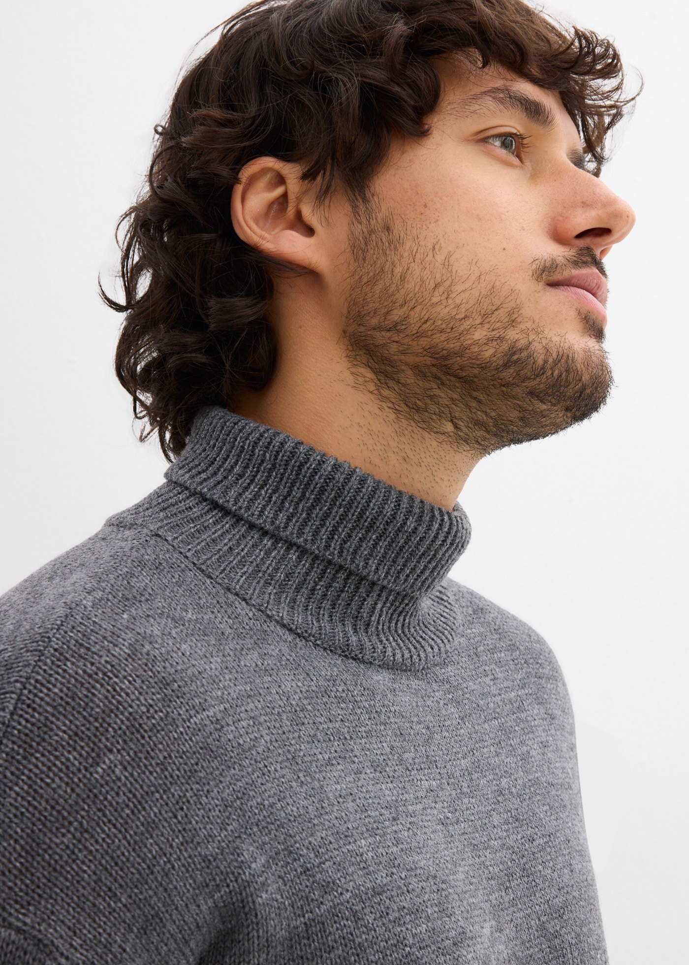 bonprix Rollkragenpullover Rollkragenpullover im Colourblocking-Design