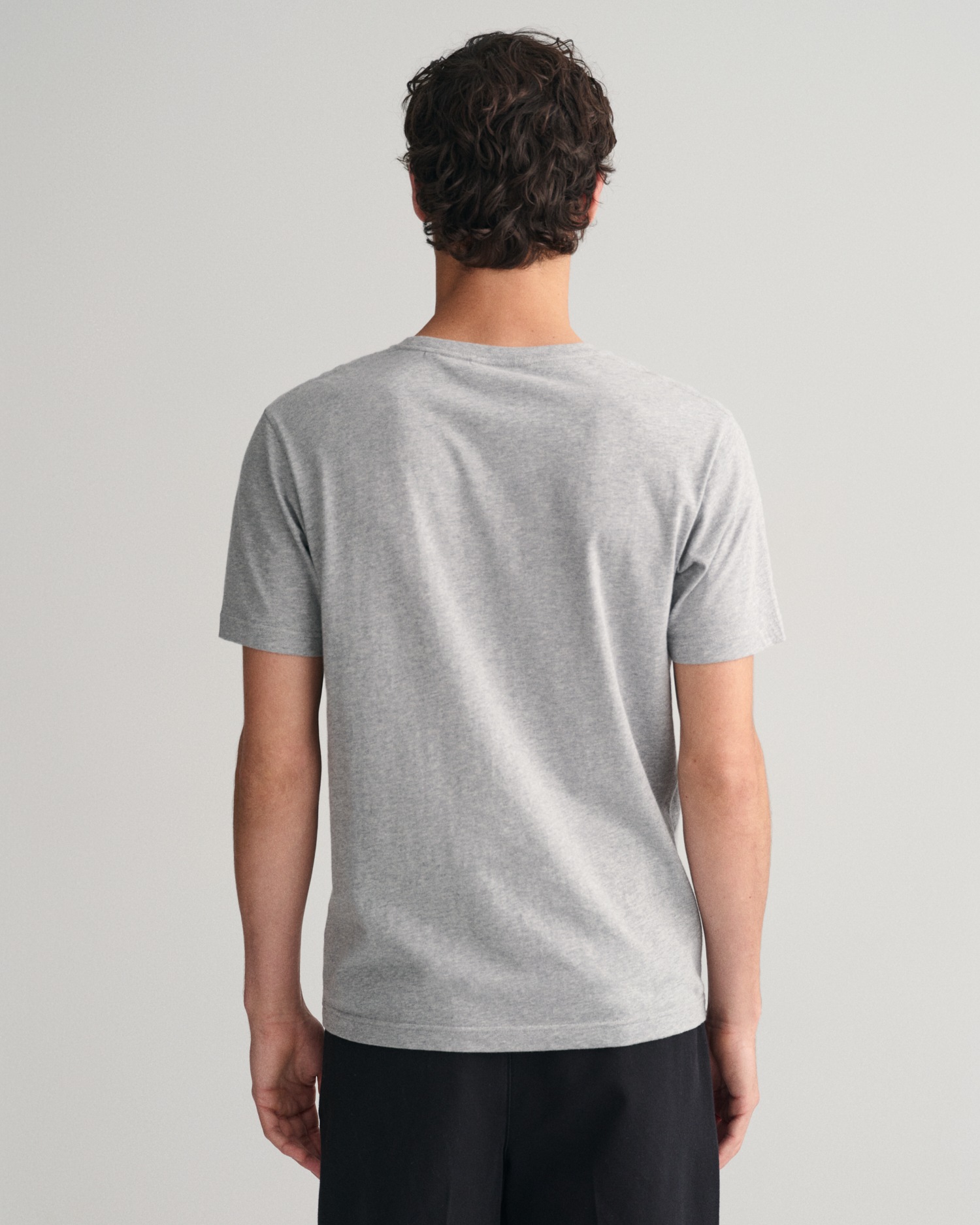 Gant T-Shirt »REG ARCHIVE SHIELD EMB SS T-SHIRT«, von dem Archiv aus den  1980er-Jahren inspiriert online kaufen bei OTTO