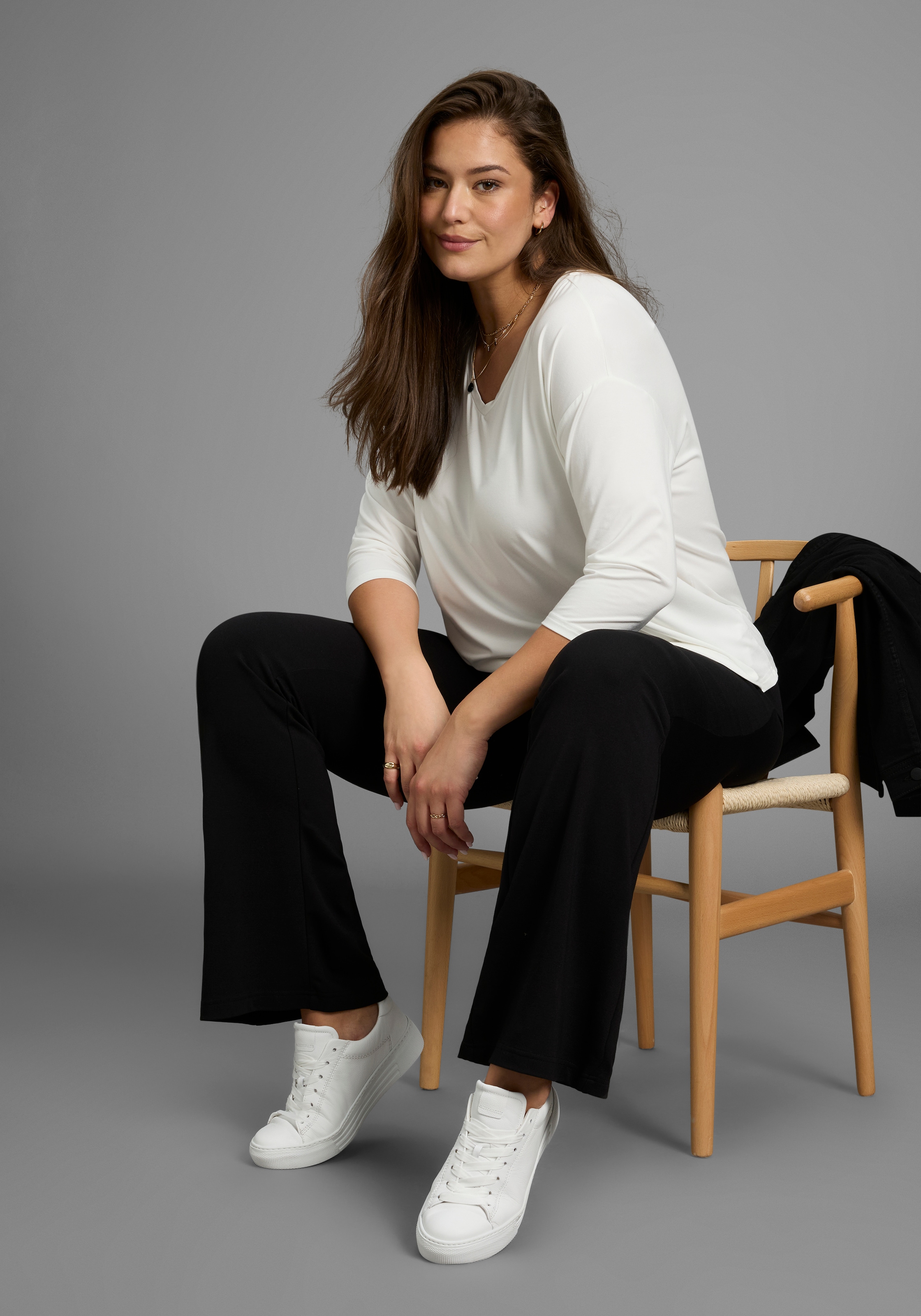 Laura Scott CURVE 3/4-Arm-Shirt, mit V-Ausschnitt und lockerer Passform – GROSSE GRÖSSEN