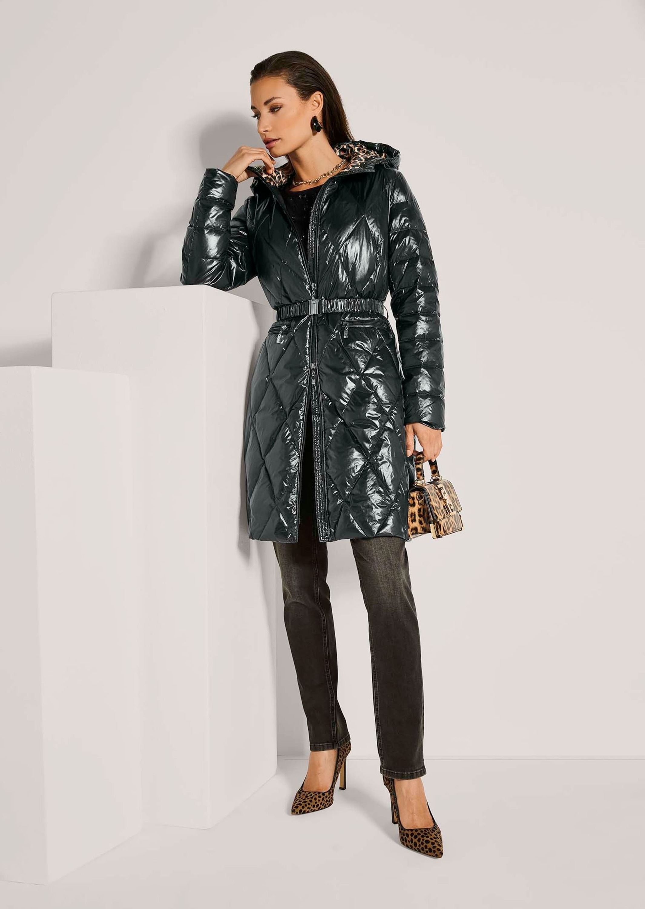 MADELEINE Steppjacke »Steppmantel Elegante Winterjacke mit Rauten-Stepp«