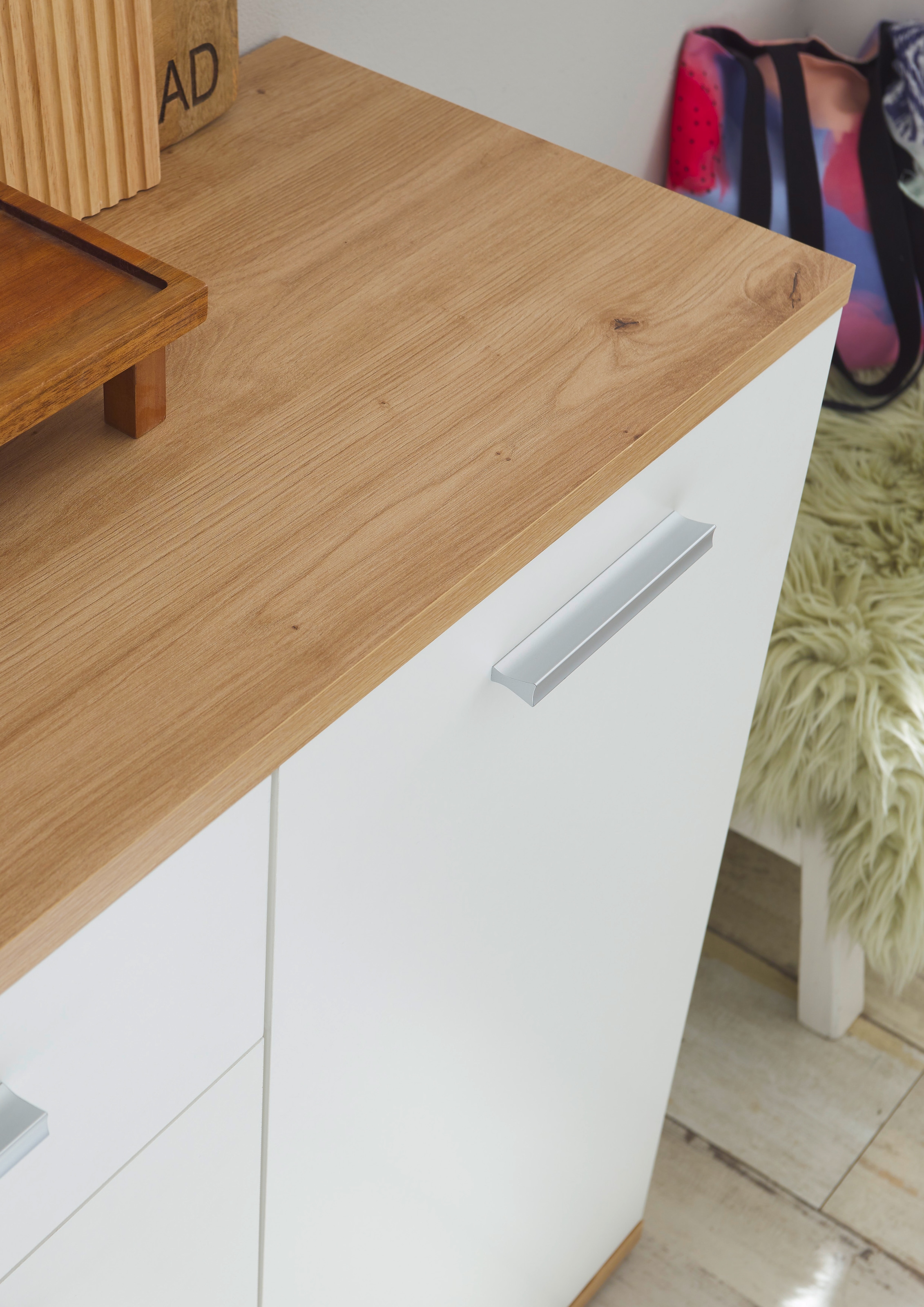 HBZ Kommode »BC1035 weiß matt, BxHxT 135x86x38 cm«, Kommode mit 2 Türen, 3 Schubkästen, 2 Einlegeböden