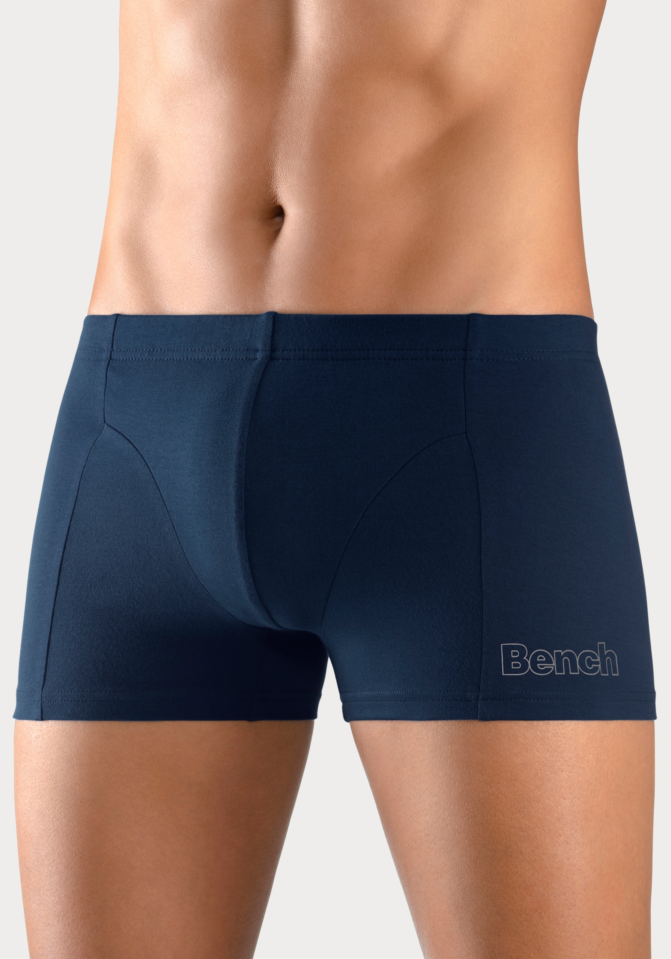 Bench. Boxer »Boxershorts für Herren«, (Dose, 4 St.), Unterhosen in der Dose mit kleinem Logodruck auf dem Bein