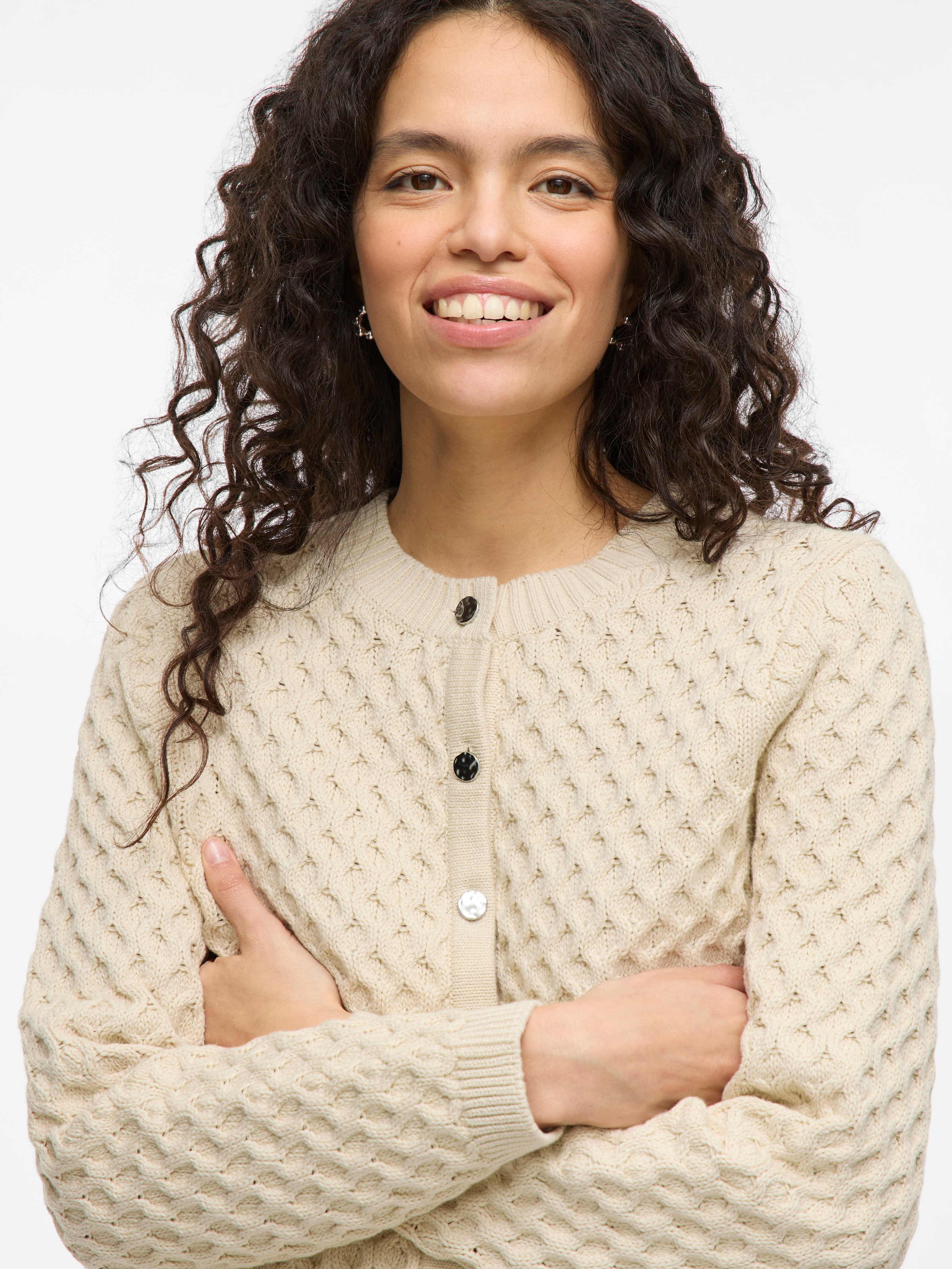 Vila Strickjacke »VIKALI L/S O-NECK KNIT BUTTON CARDIGAN«