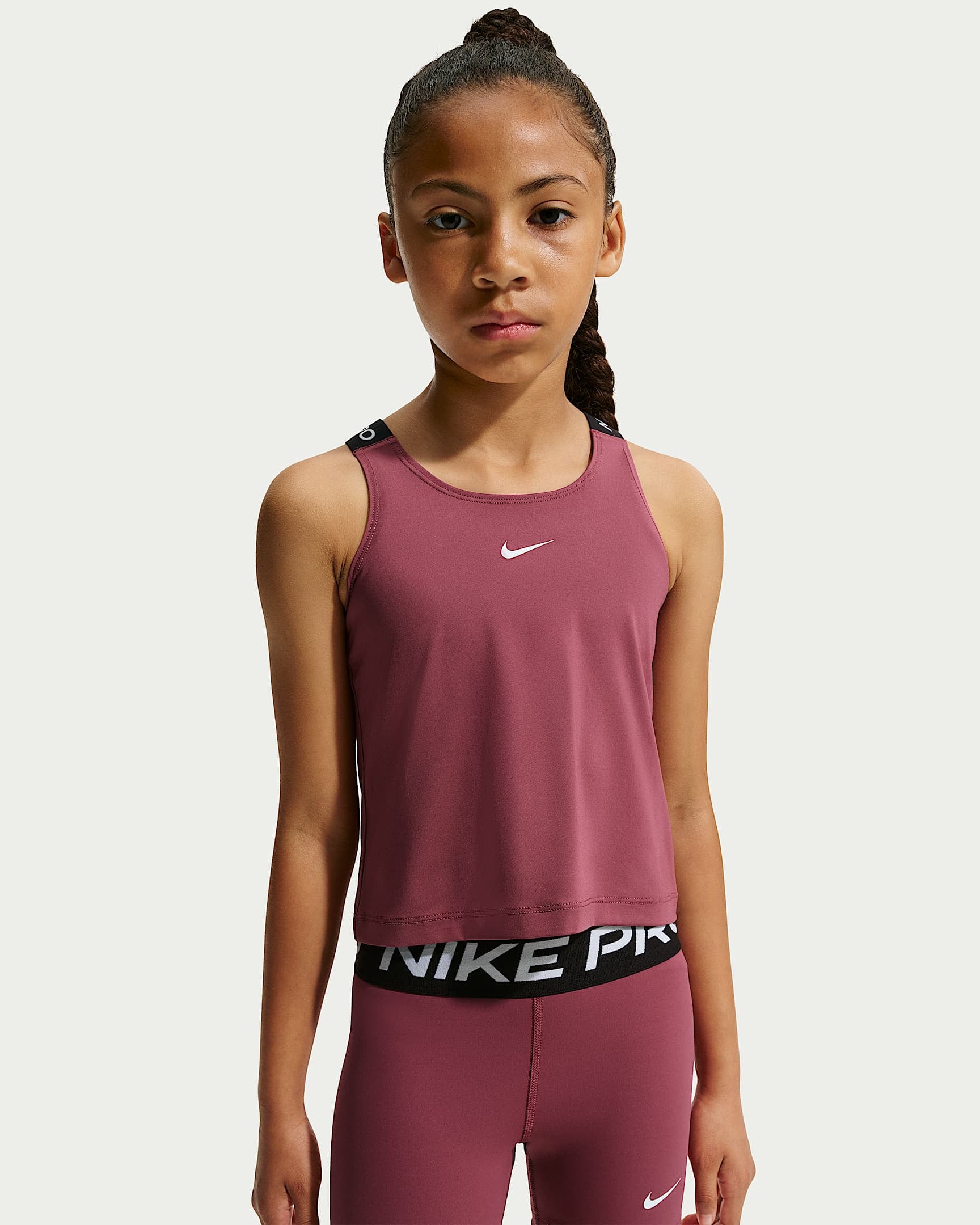 Nike T-Shirt »Nike Pro Big Kids' (Girls') Dri-FIT Tank Top« für Teens, mit Rundhalsausschnitt, aus Polyester und Elasthan