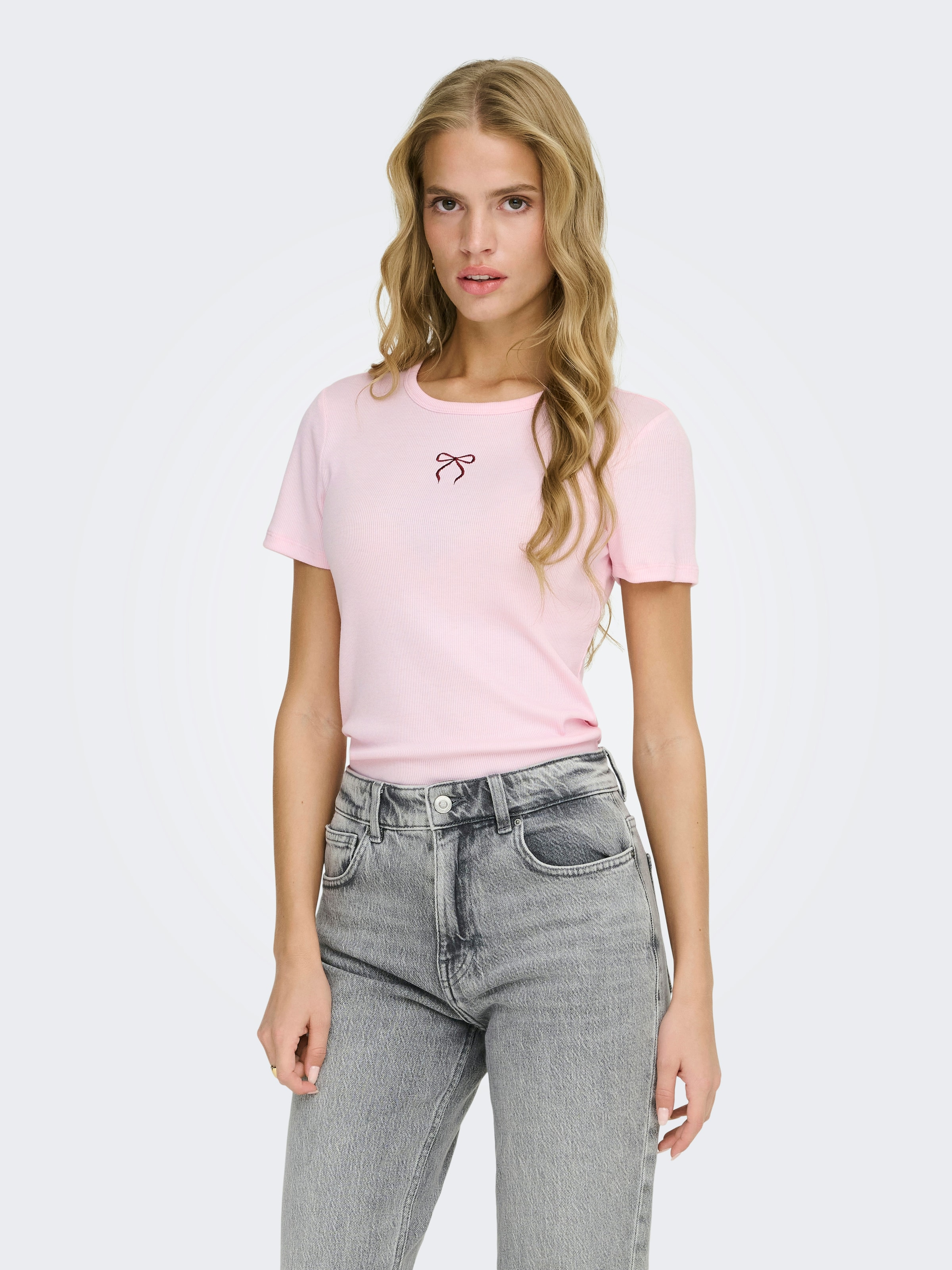 ONLY Kurzarmshirt »ONLELVA JUNE EMB S/S TEE JRS NOOS«