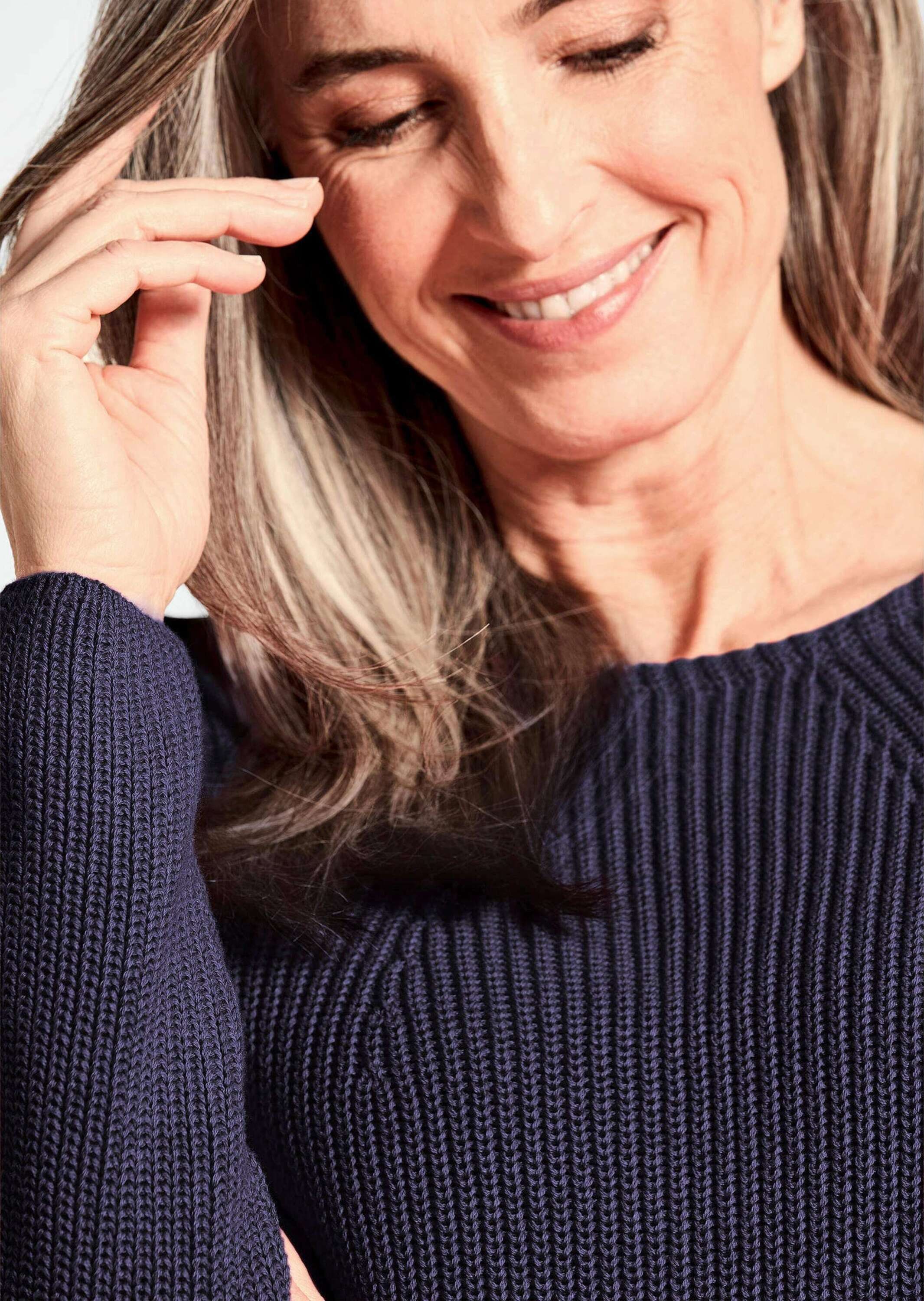 GOLDNER Strickpullover »Kurzgröße Figurschmeichelnder Pullover aus reiner Baumwolle«
