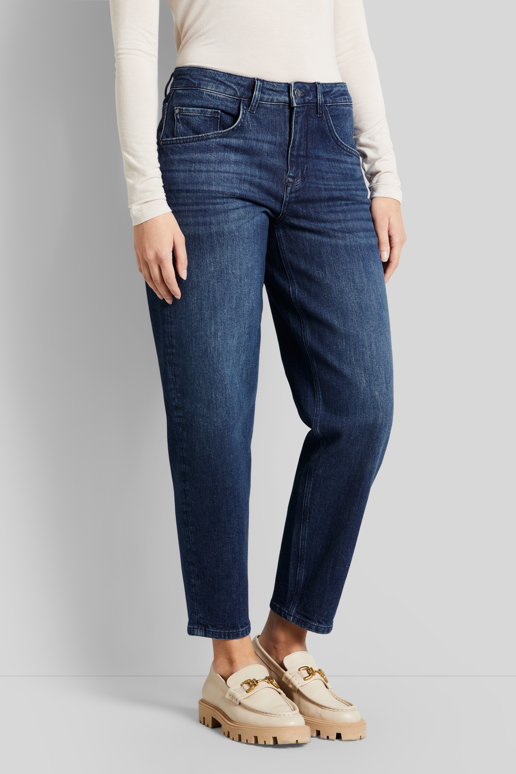 bugatti 5-Pocket-Jeans, mit lockerem Schnitt