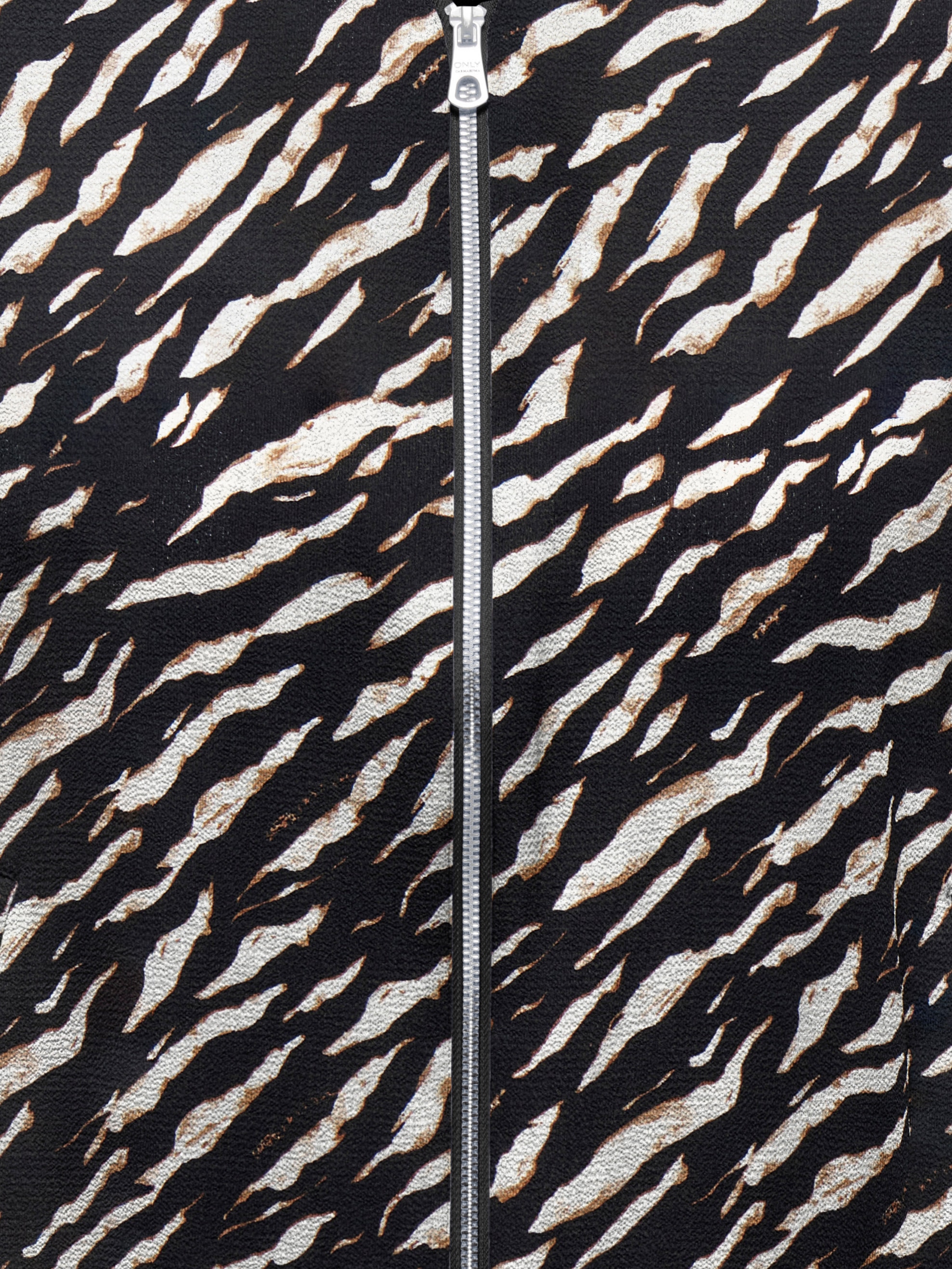 ONLY CARMAKOMA Bomberjacke »CARLUX LIFE LS BOMBER JACKET NOOS« Materialmix, regular fit