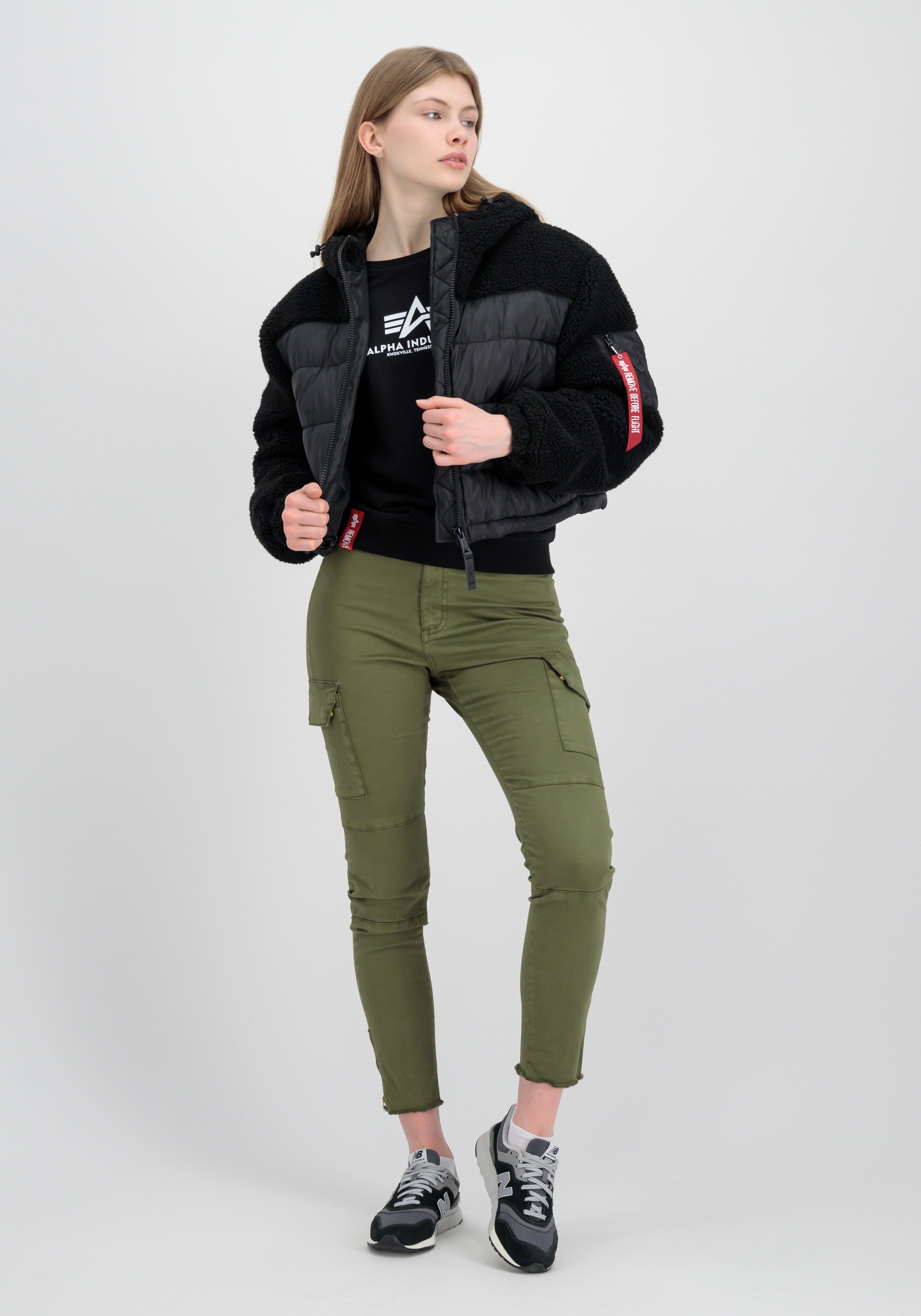 Alpha Industries Winterjacke »ALPHA INDUSTRIES Women - Cold Weather Jackets Teddy Puffer Wmn«