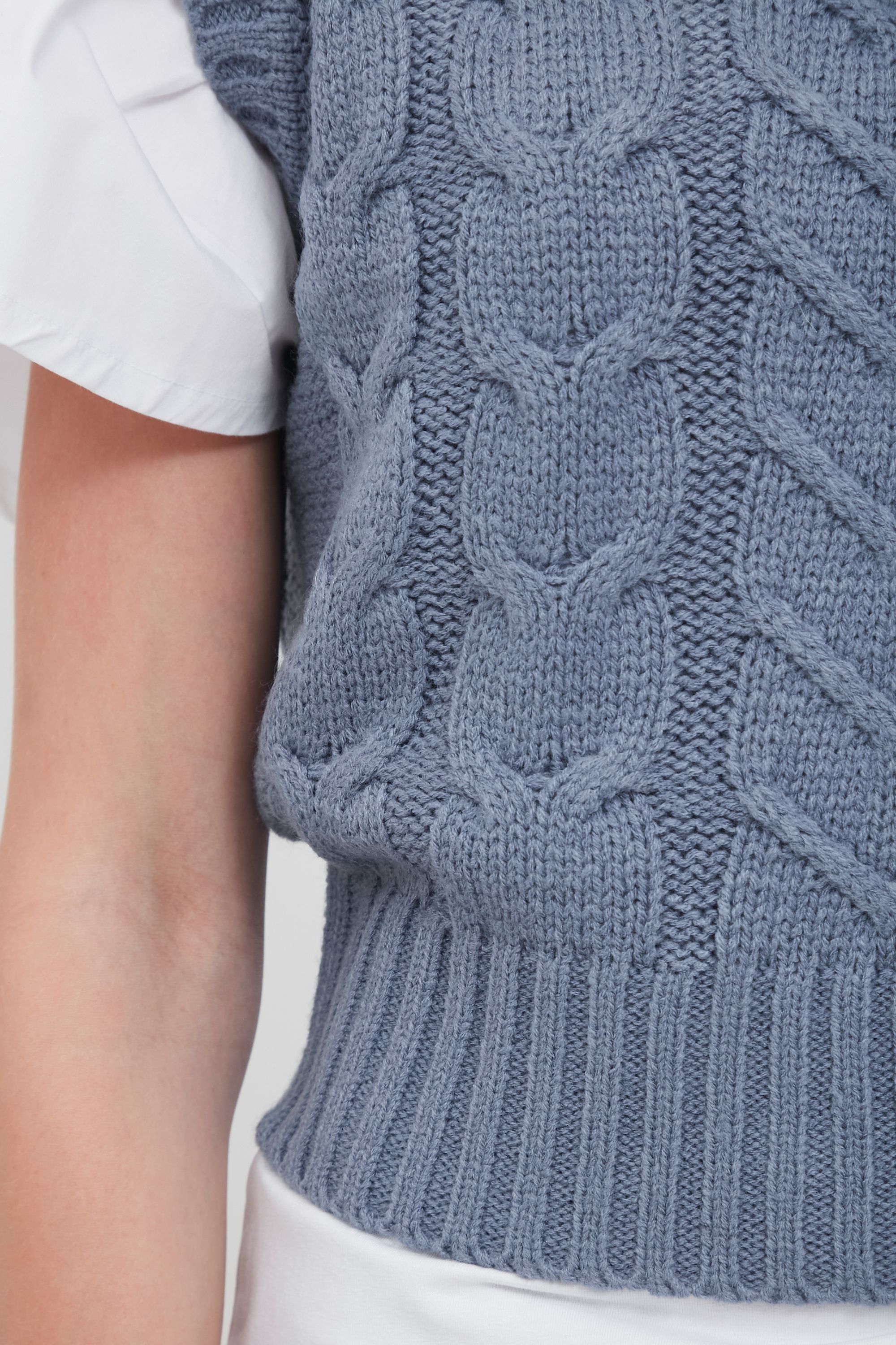 b.young Strickjacke »Pullunder BYOtinka«