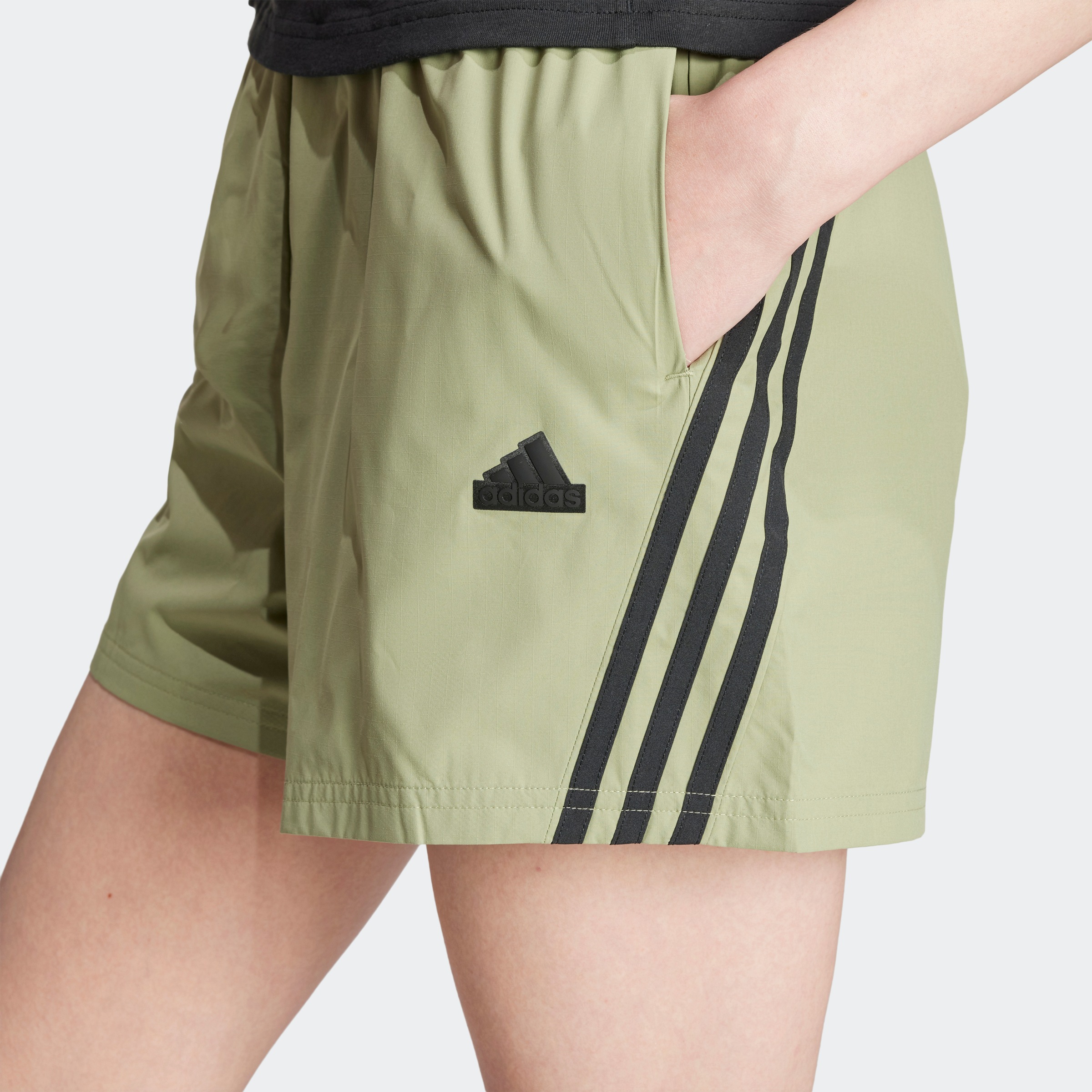 adidas Sportswear Shorts »W FI 3S WVN SHO«, (1 tlg.)