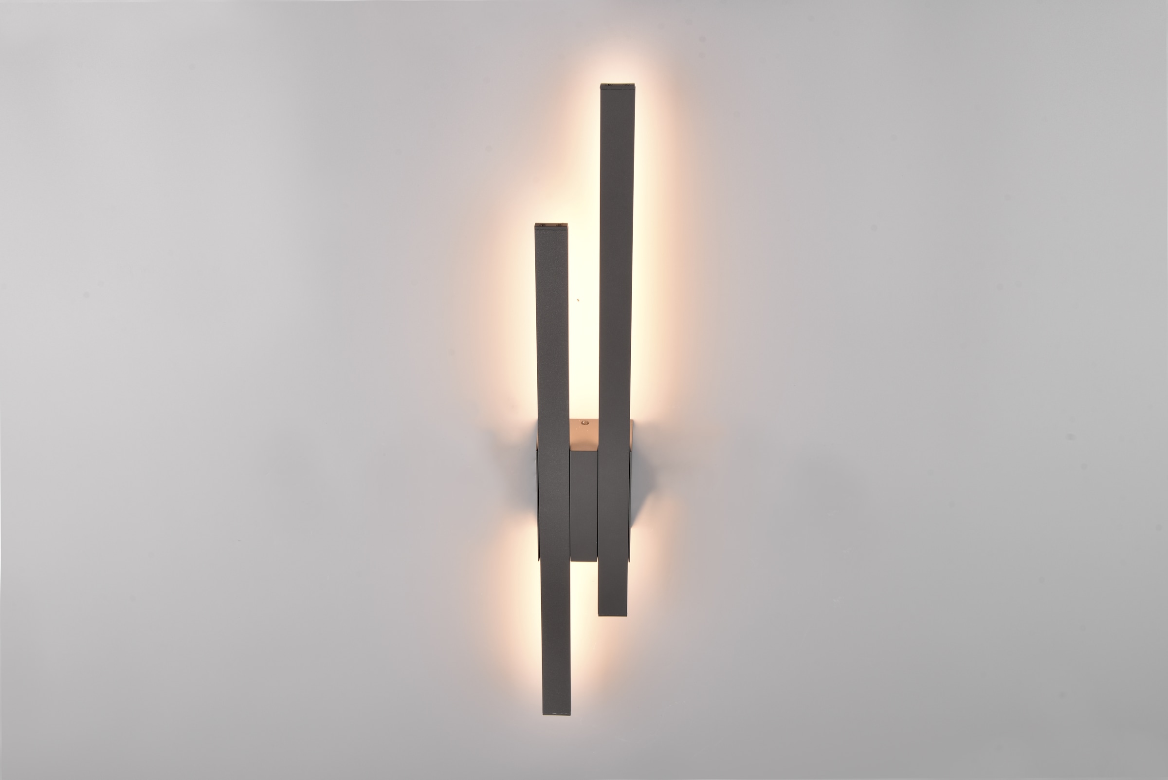 TRIO Leuchten LED Außen-Wandleuchte »TAWA, Outdoor Wandlampe IP54 für Garten Terrasse Hauswand, 2x 9W LED« LED-Board 1 Stk. Warmweiß LED Wandlicht warmweiß 3000K 900 Lumen, Stil LED Wandfackel, Backlight