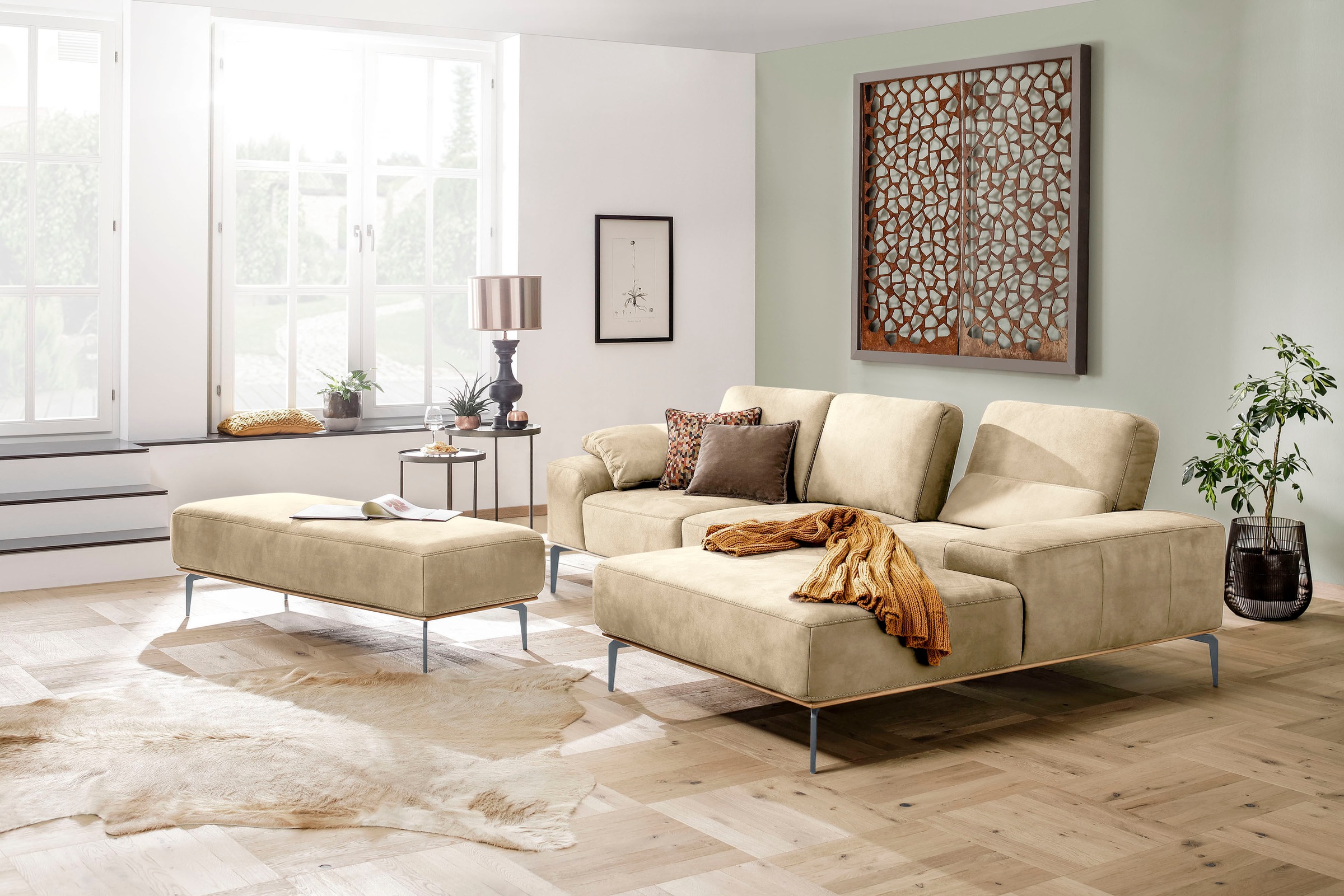 W.SCHILLIG Ecksofa »run, Designsofa mit tollem Sitzkomfort, bequem, L-Form«, mit elegantem Holzsockel, Füße in Silber matt, Breite 279 cm