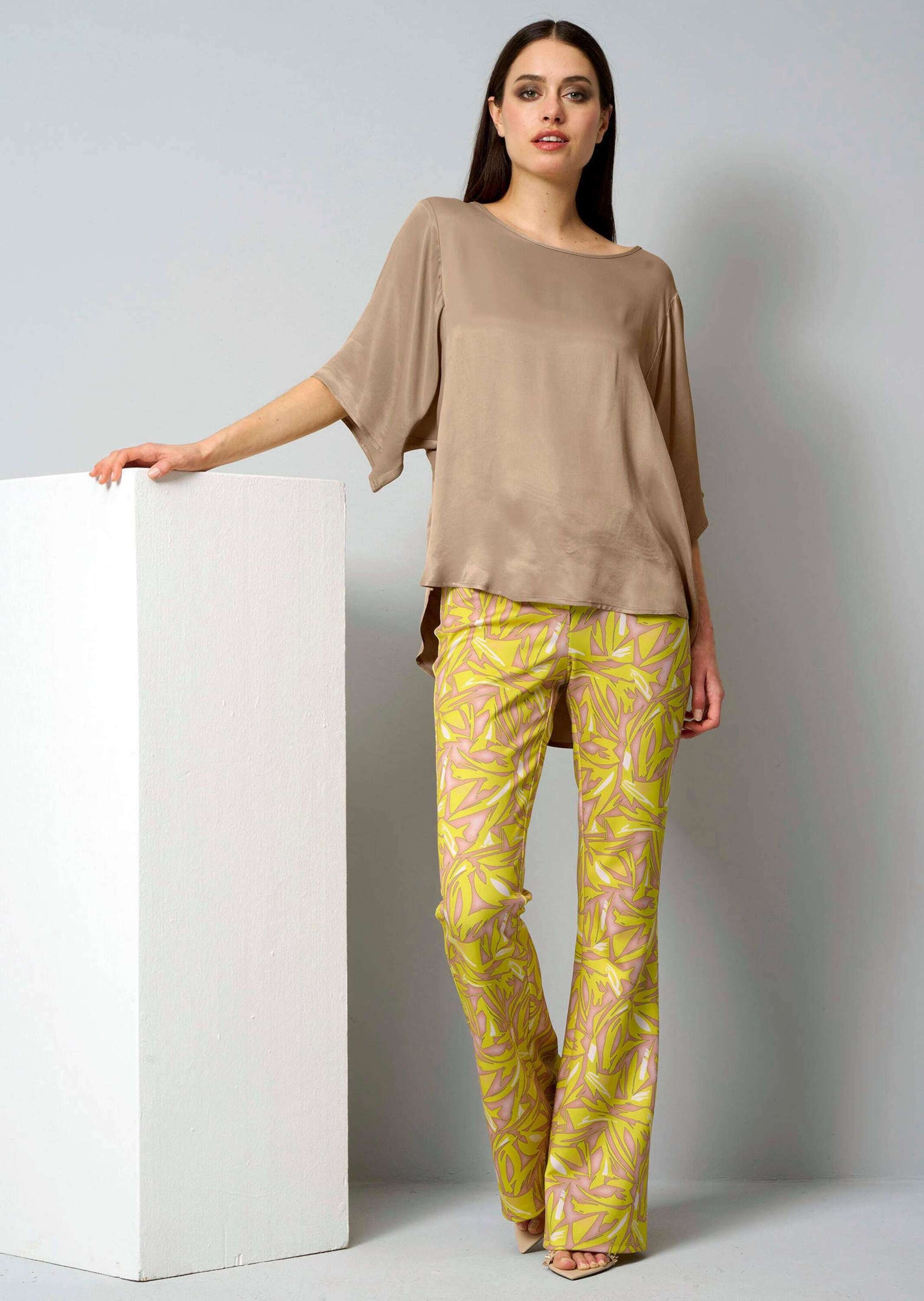 Alba Moda Stoffhose »Hose Hose mit grafischem Print«