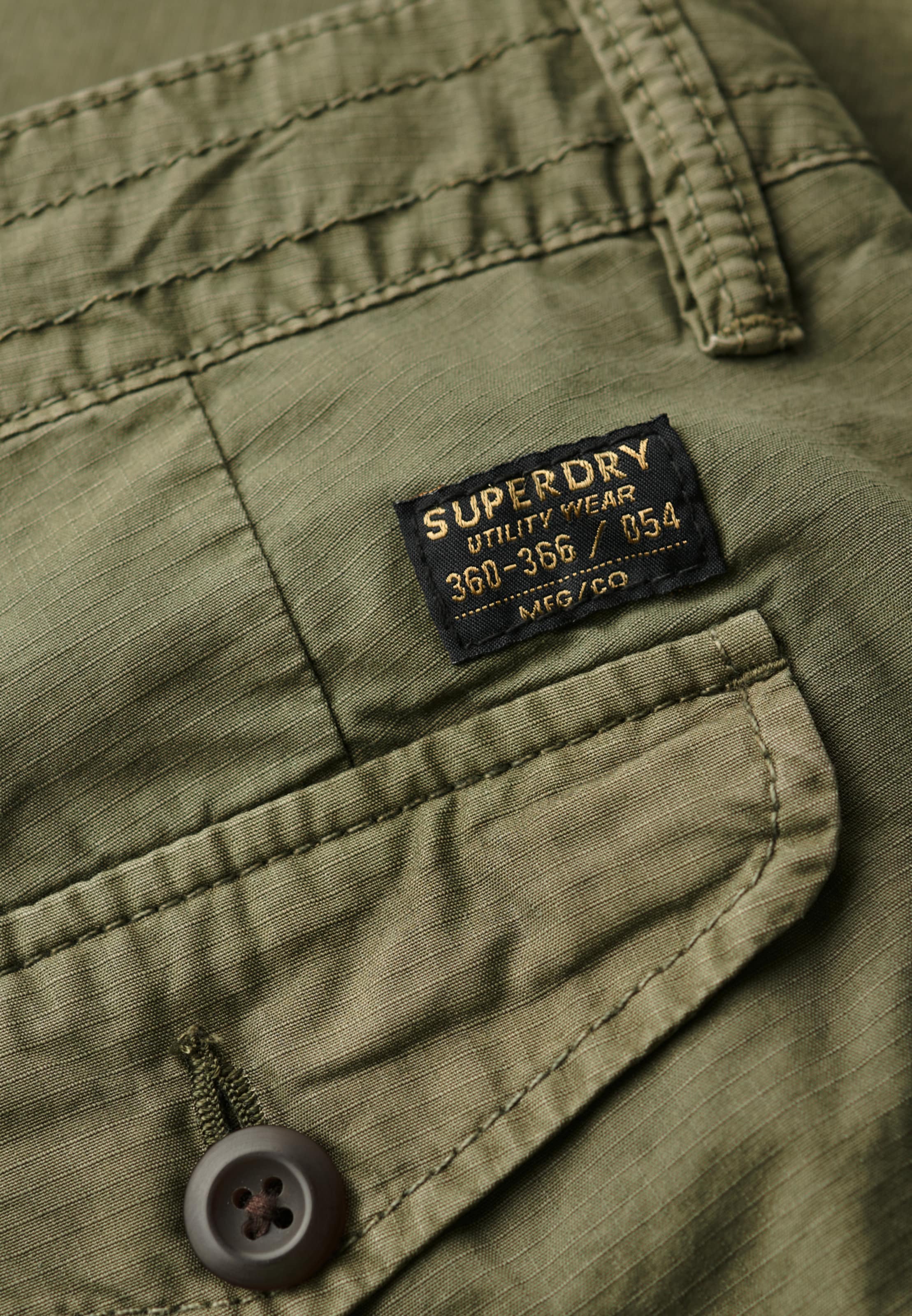 Superdry Shorts »SD-PARACHUTE LIGHT SHORT«
