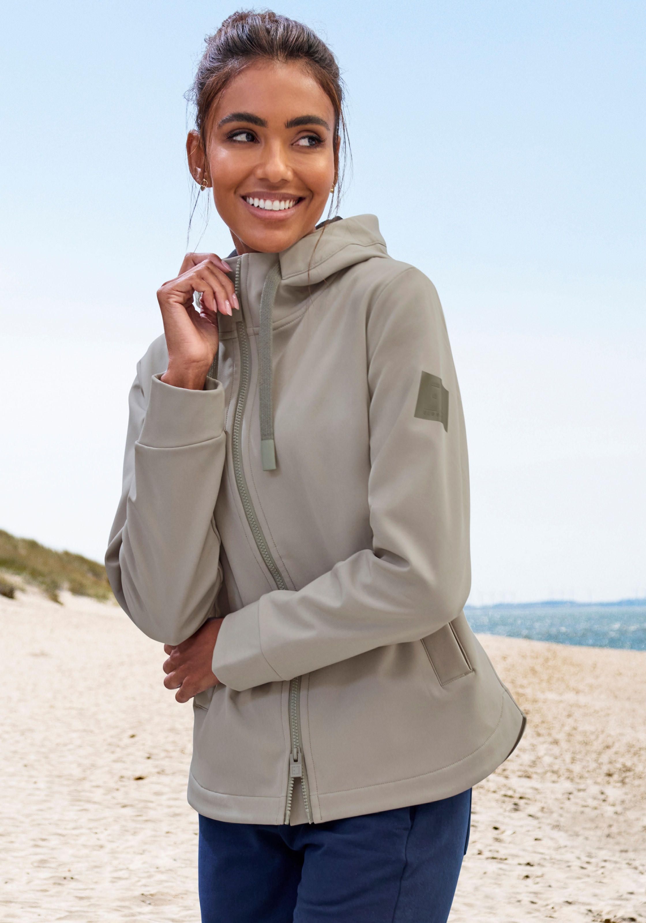 Elbsand Softshelljacke mit verstellbarer Kapuze