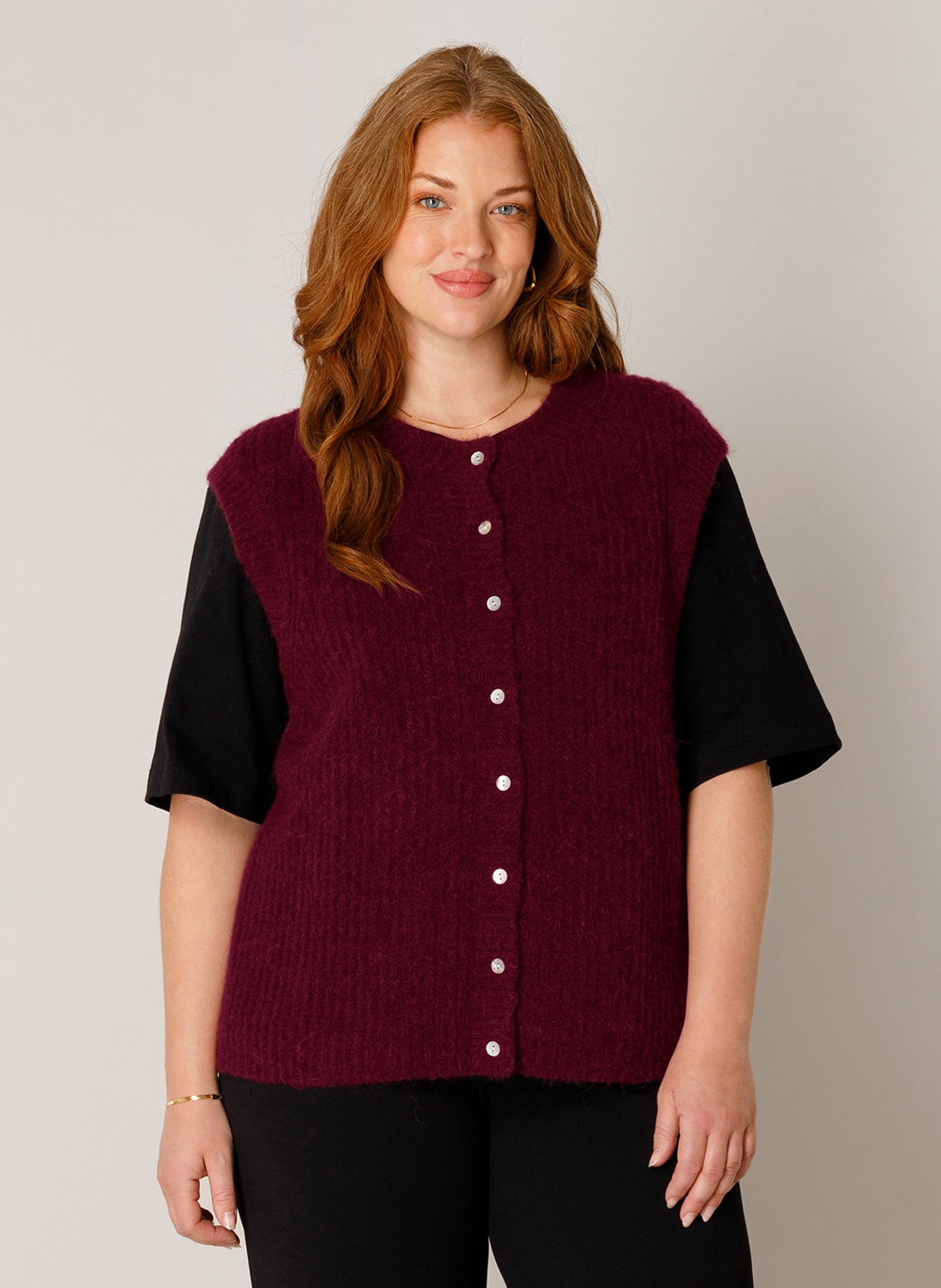 Base Level Curvy Strickweste »Nelly« Ärmellos - mit Knopfleiste / Große Größen