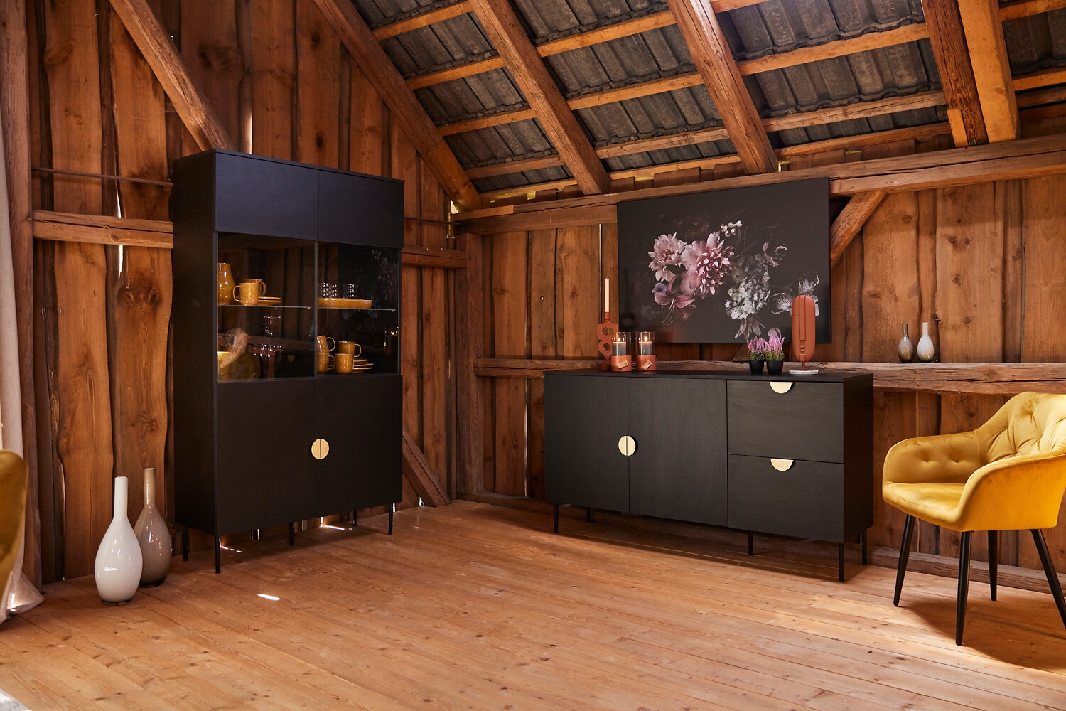 Home affaire Vitrine »BELLOT Vitrineschrank mit 2 Türen, verglast, mit viel Stauraum« Standvitrine/Glasvitrine, matt Hochschrank, Maße B/T/H: 106/40/187 cm