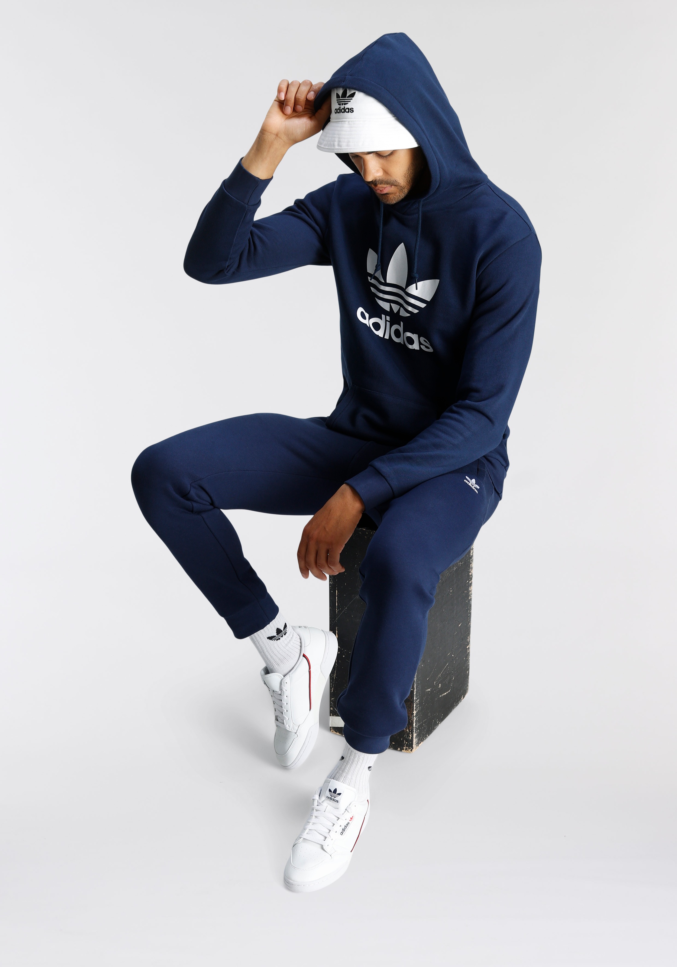adidas Originals Sporthose »ADICOLOR ESSENTIALS TREFOIL HOSE«, (1 tlg.)  online shoppen bei OTTO