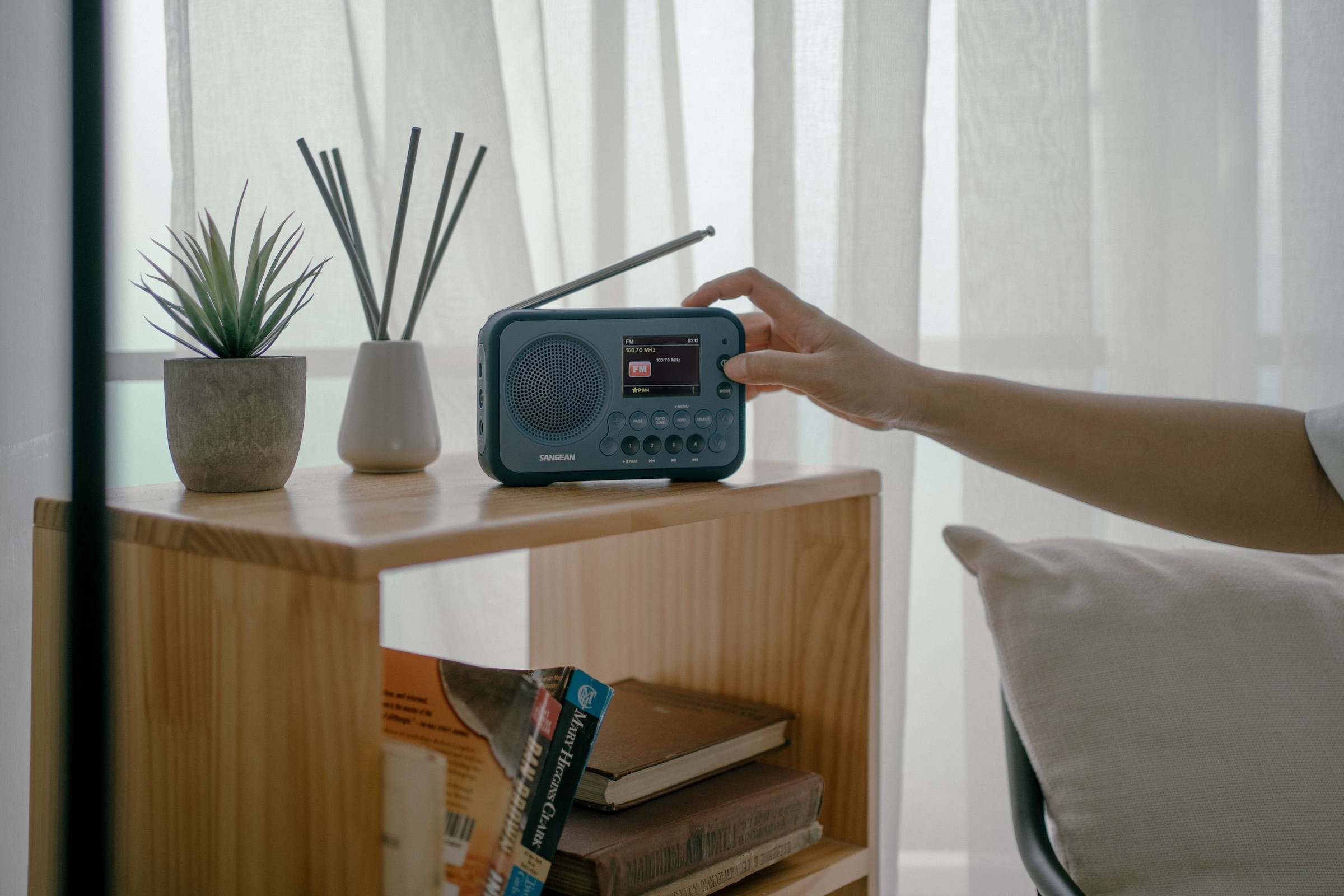 Sangean Digitalradio (DAB+) »SANGEAN DPR-76BT«, (Bluetooth FM-Tuner mit RDS-Digitalradio (DAB+)