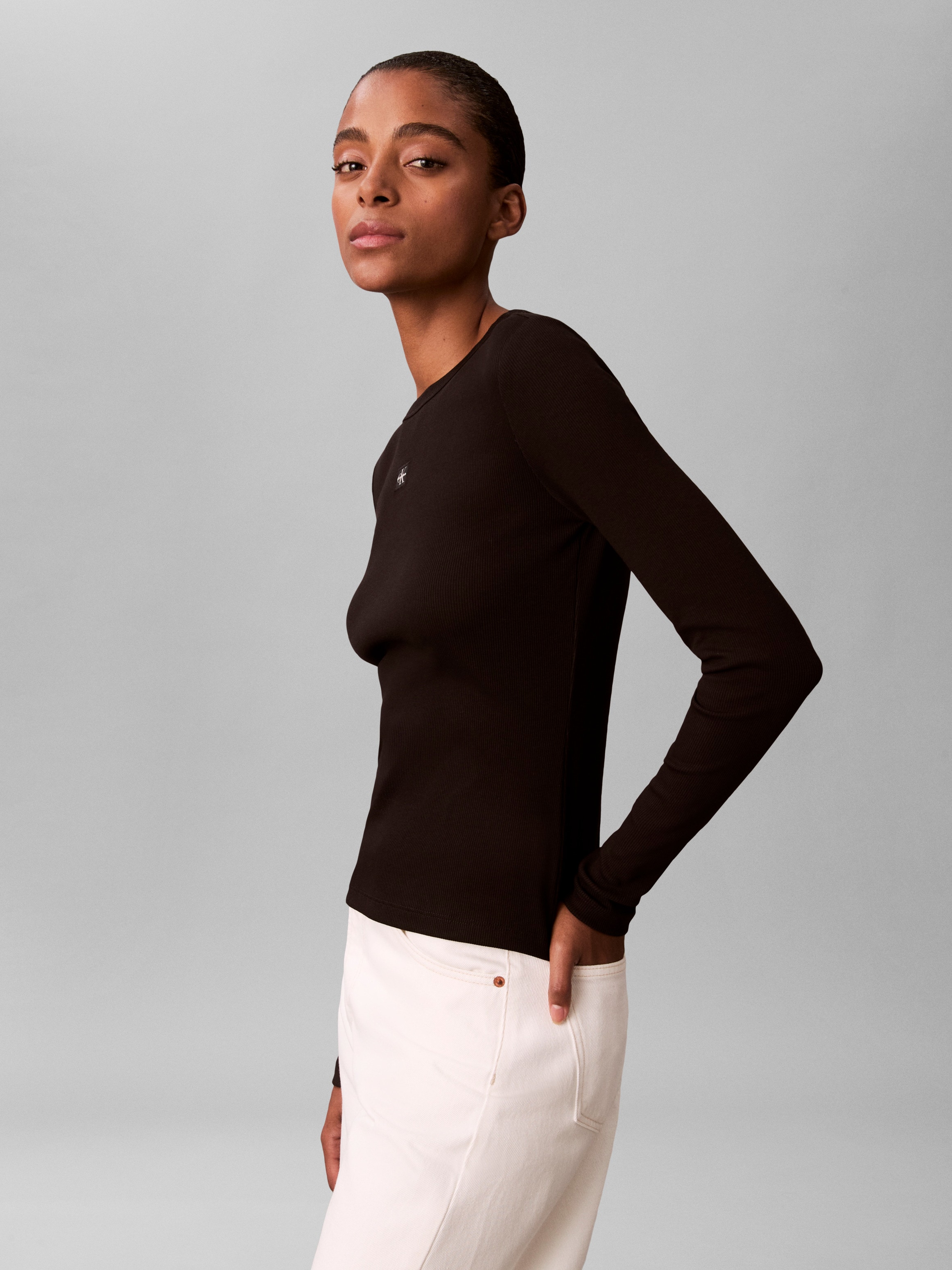 Calvin Klein Jeans Shirttop Figurbetonte Passform mit Rundhalsausschnitt