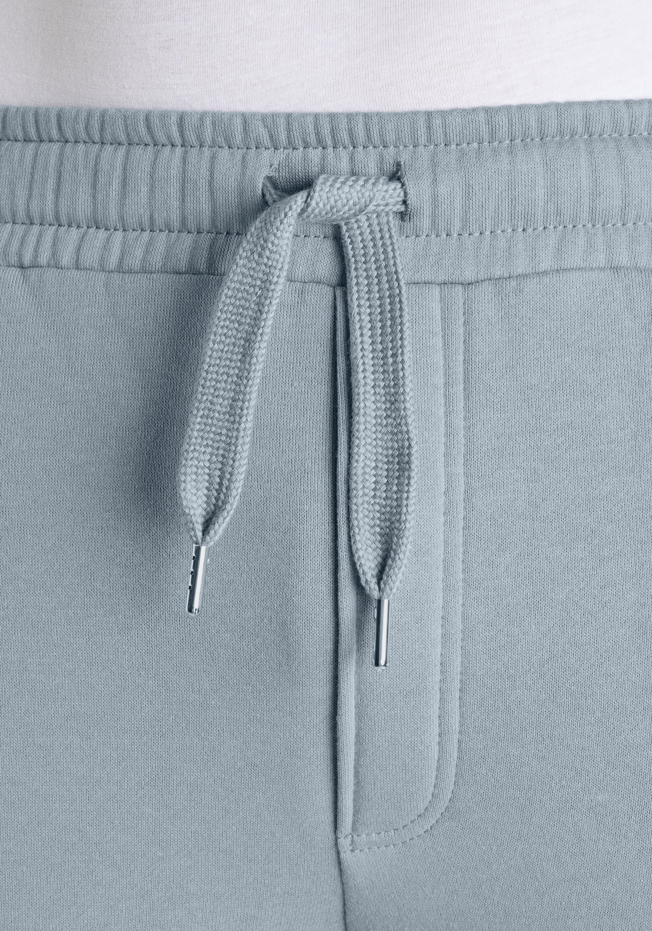 John Devin Sweatshorts »- kurze Hose aus innen angerauter Sweatware«  mit breiter Kordel und seitlichen Taschen