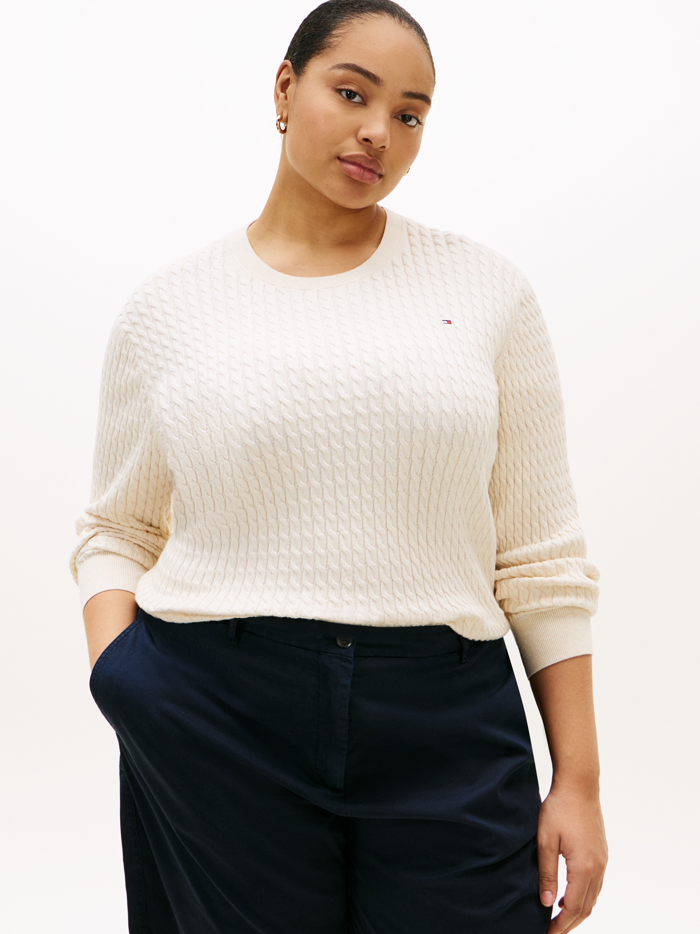 Tommy Hilfiger Curve Rundhalspullover »CRV CO CABLE FINE GG CNK SWEATER« in großen Größen, mit Zopfmuster