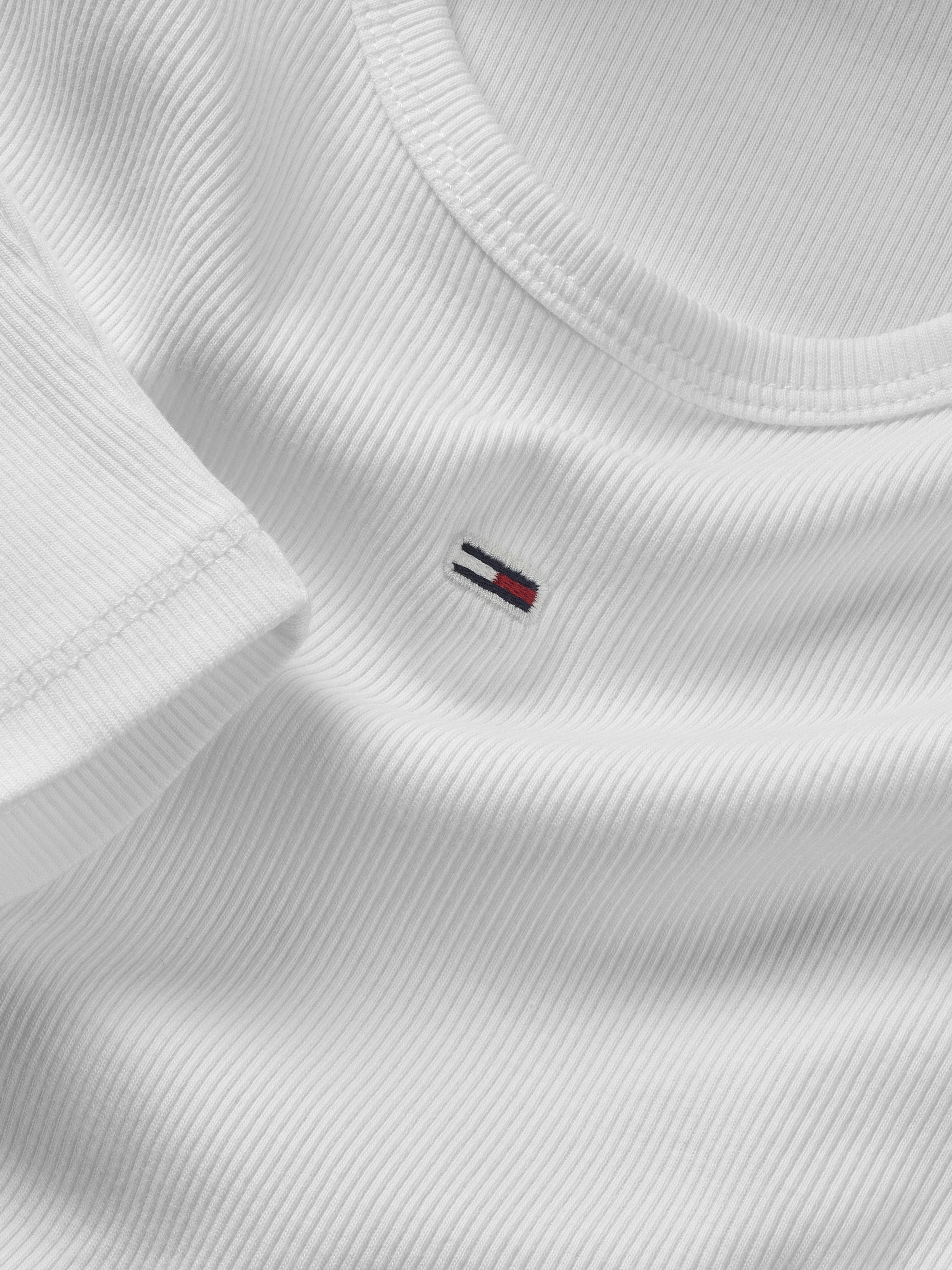 Tommy Jeans Langarmshirt »TJW SLIM ESSENTIAL RIB LS«, mit Logostickerei